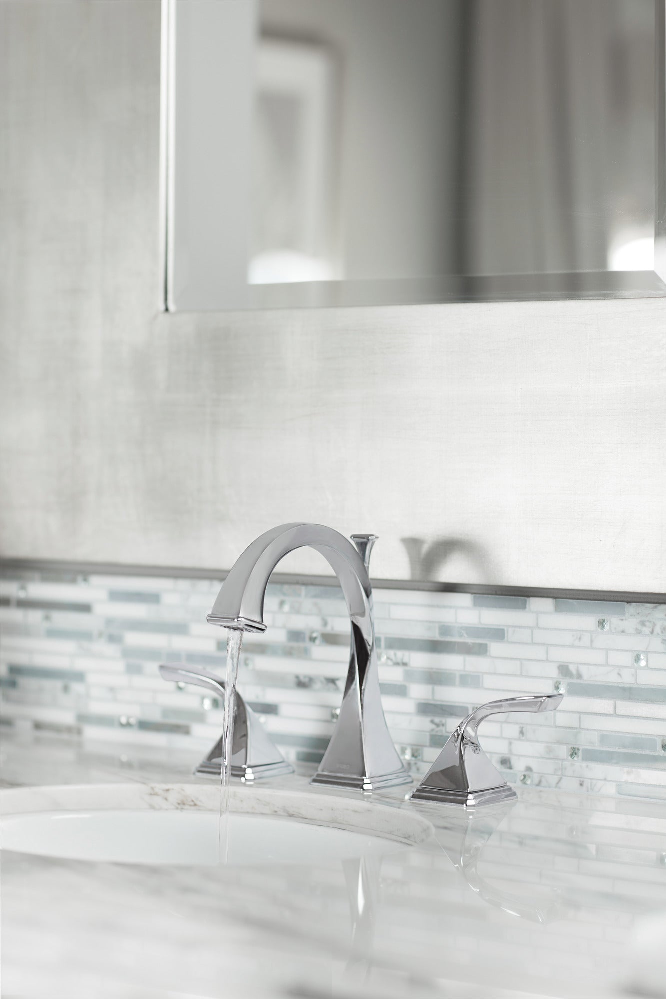 Brizo Virage® Widespread Lavatory Faucet 1.5 GPM