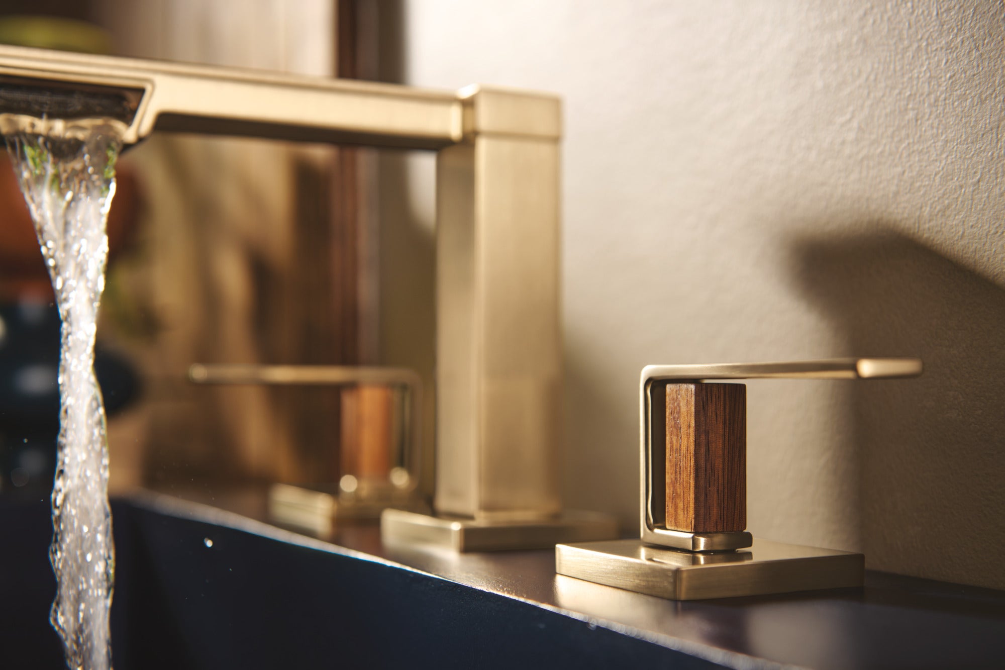 Brizo Frank Lloyd Wright® Widespread Lavatory Gap Lever Handle Kit