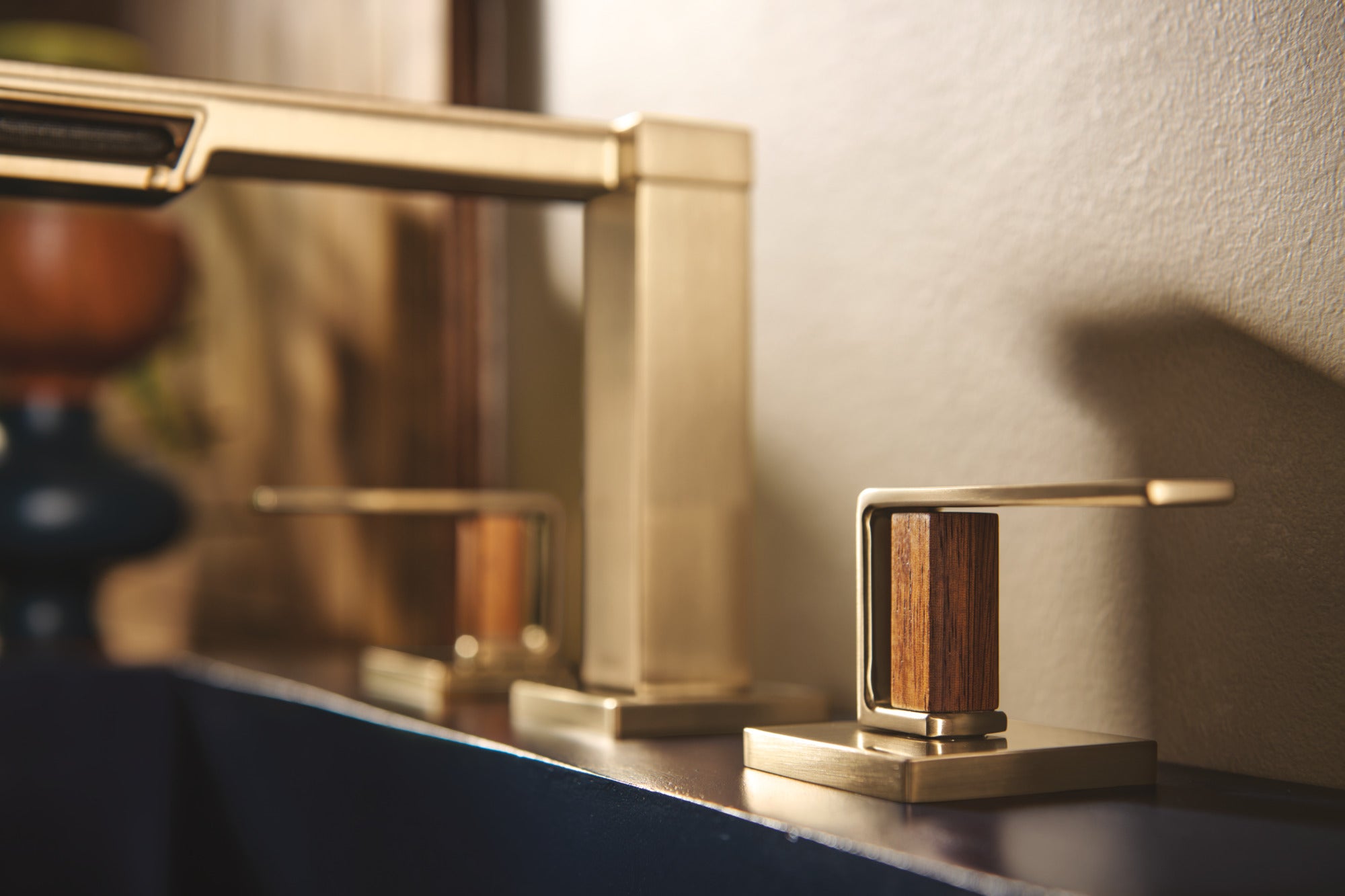 Brizo Frank Lloyd Wright® Widespread Lavatory Gap Lever Handle Kit
