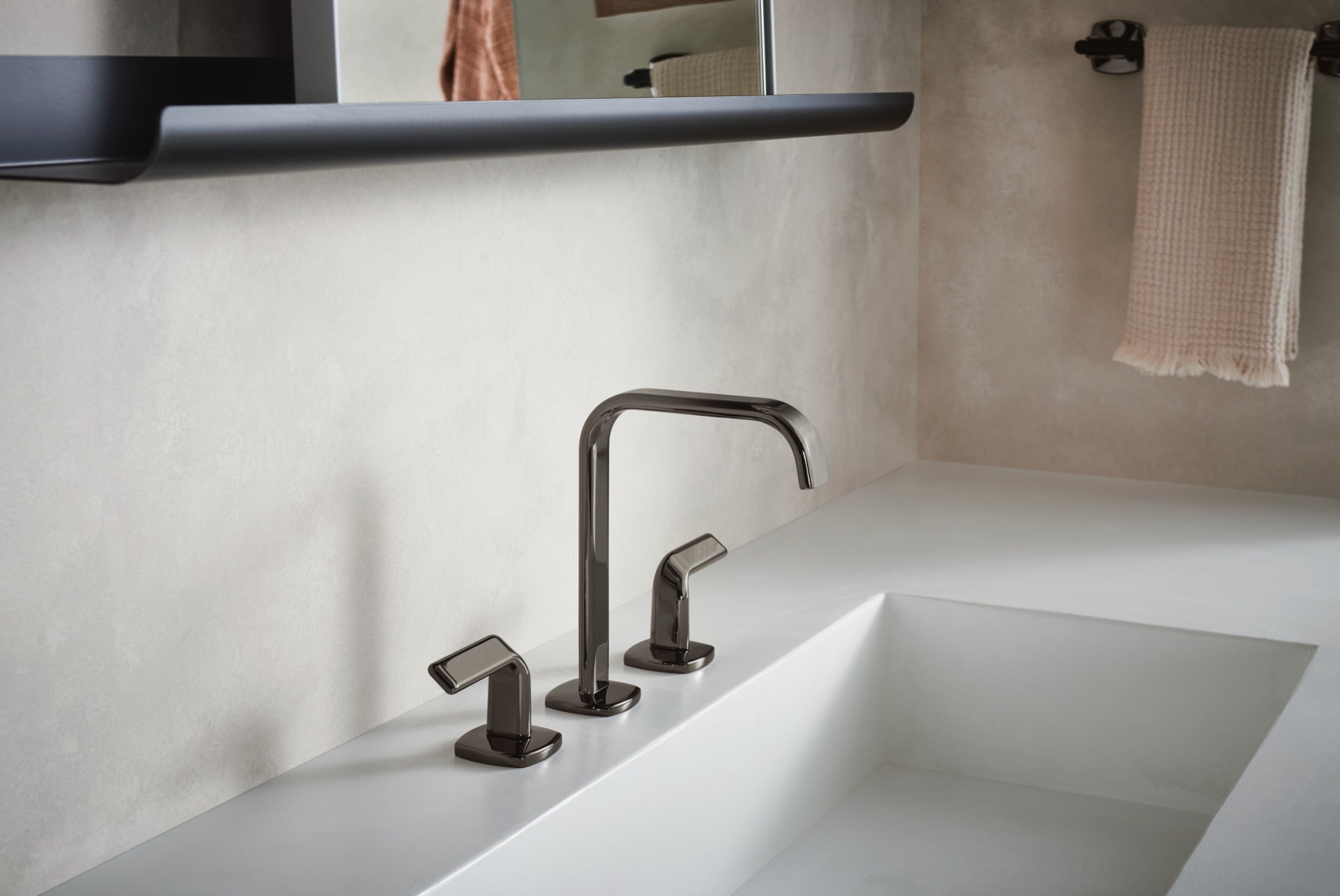 Brizo Allaria® Widespread Lavatory Twist Lever Handle Kit