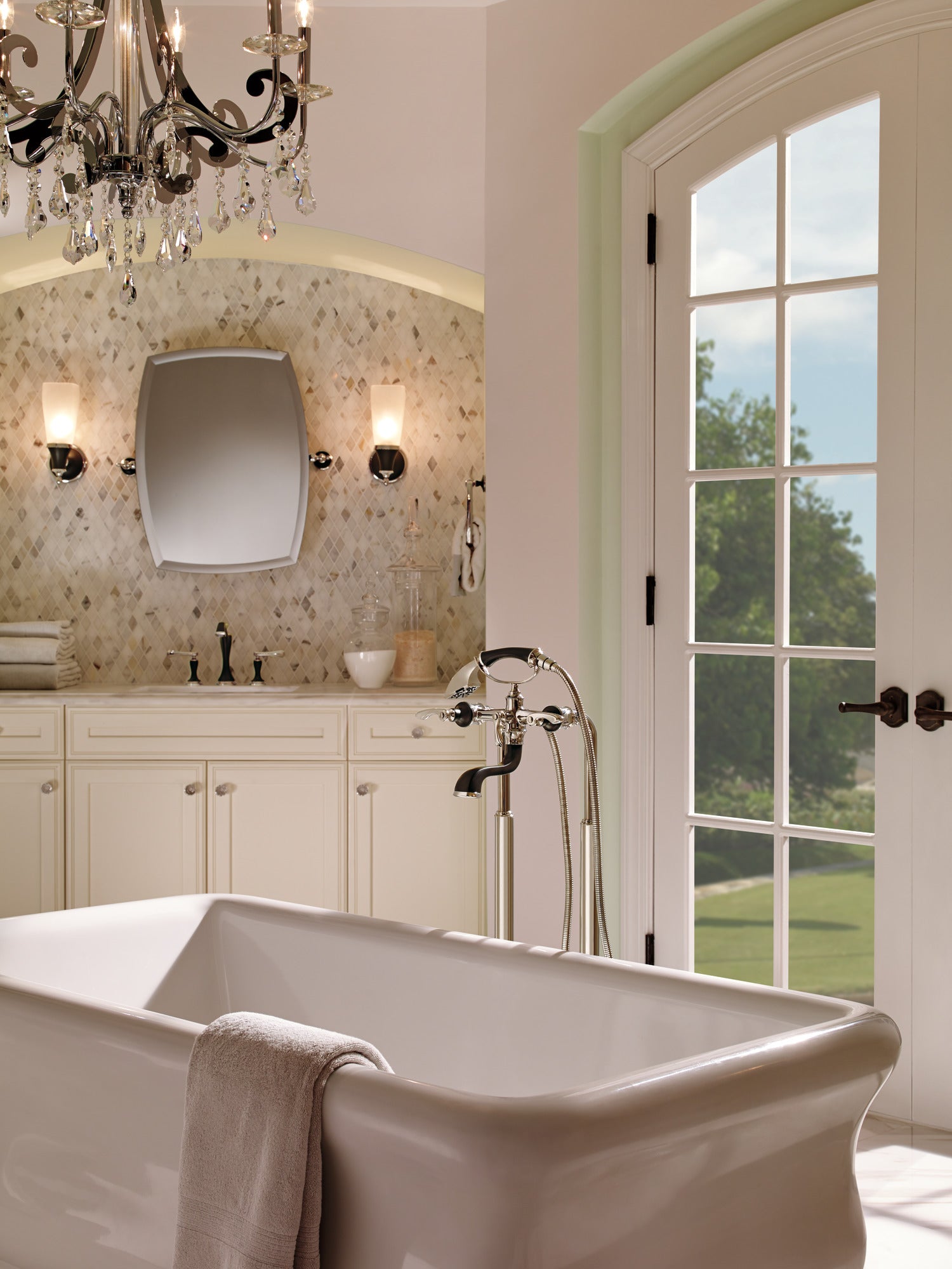 Brizo Brizo Traditional Floor Mount Tub Filler Risers