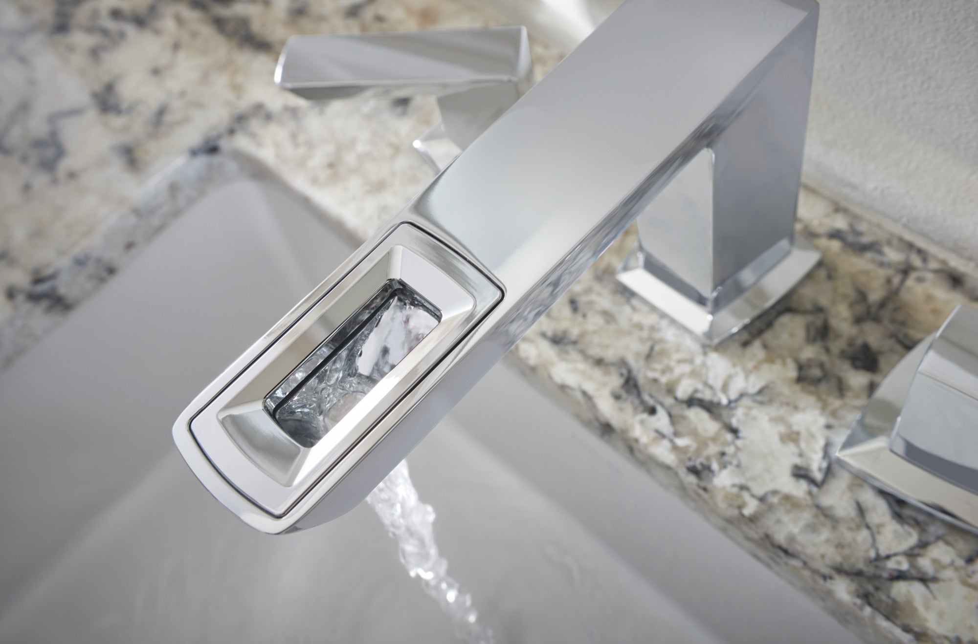 Brizo Vettis® Widespread Lavatory Faucet With Open-Flow Spout 1.2 GPM