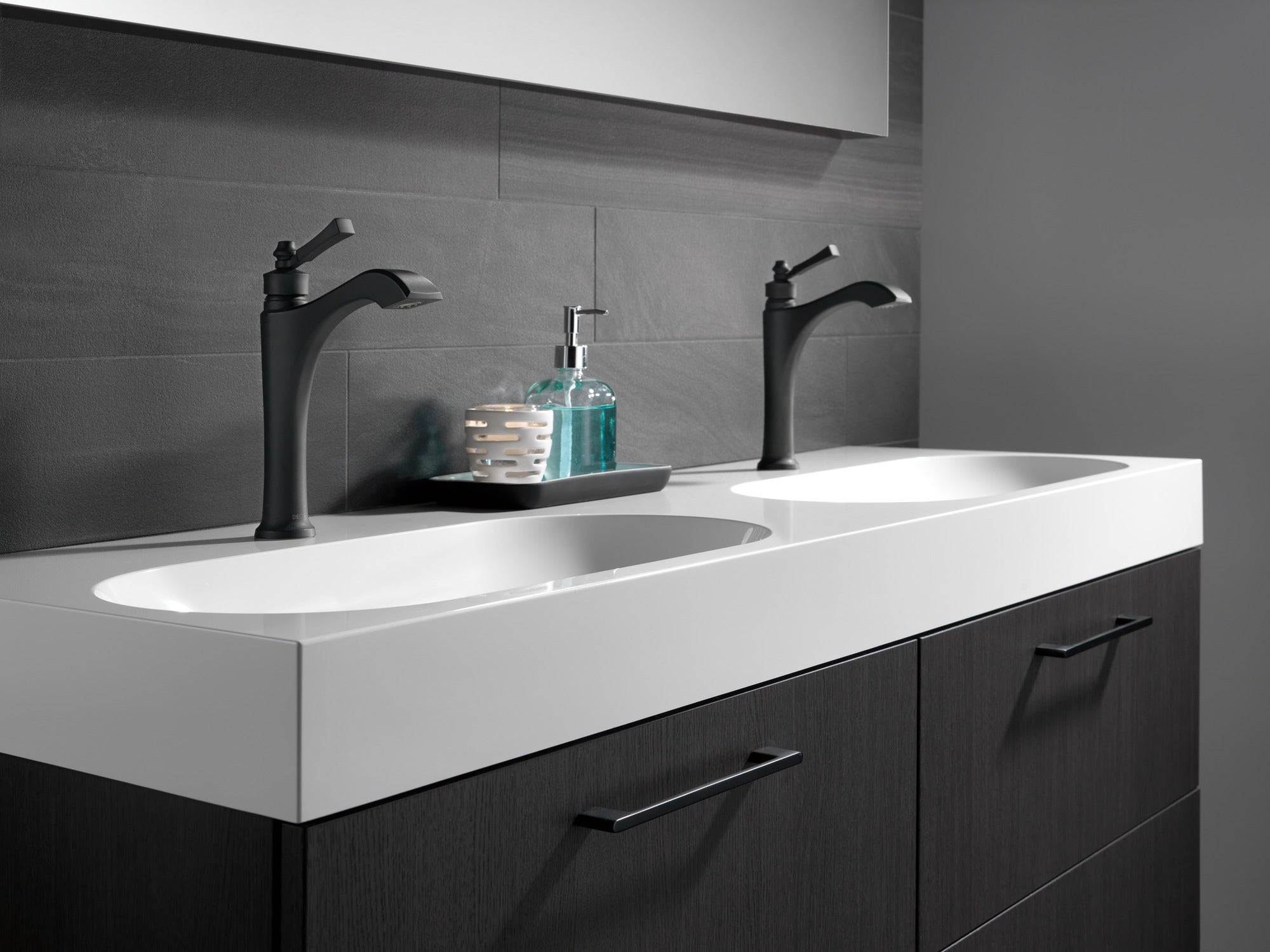 Delta Dorval™ Single Lever Handle Kit