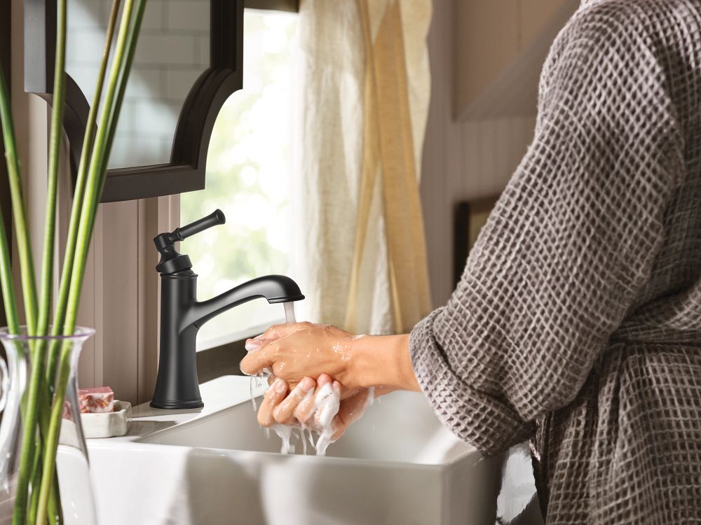 Dartmoor One-handle Bathroom Sink Faucet
