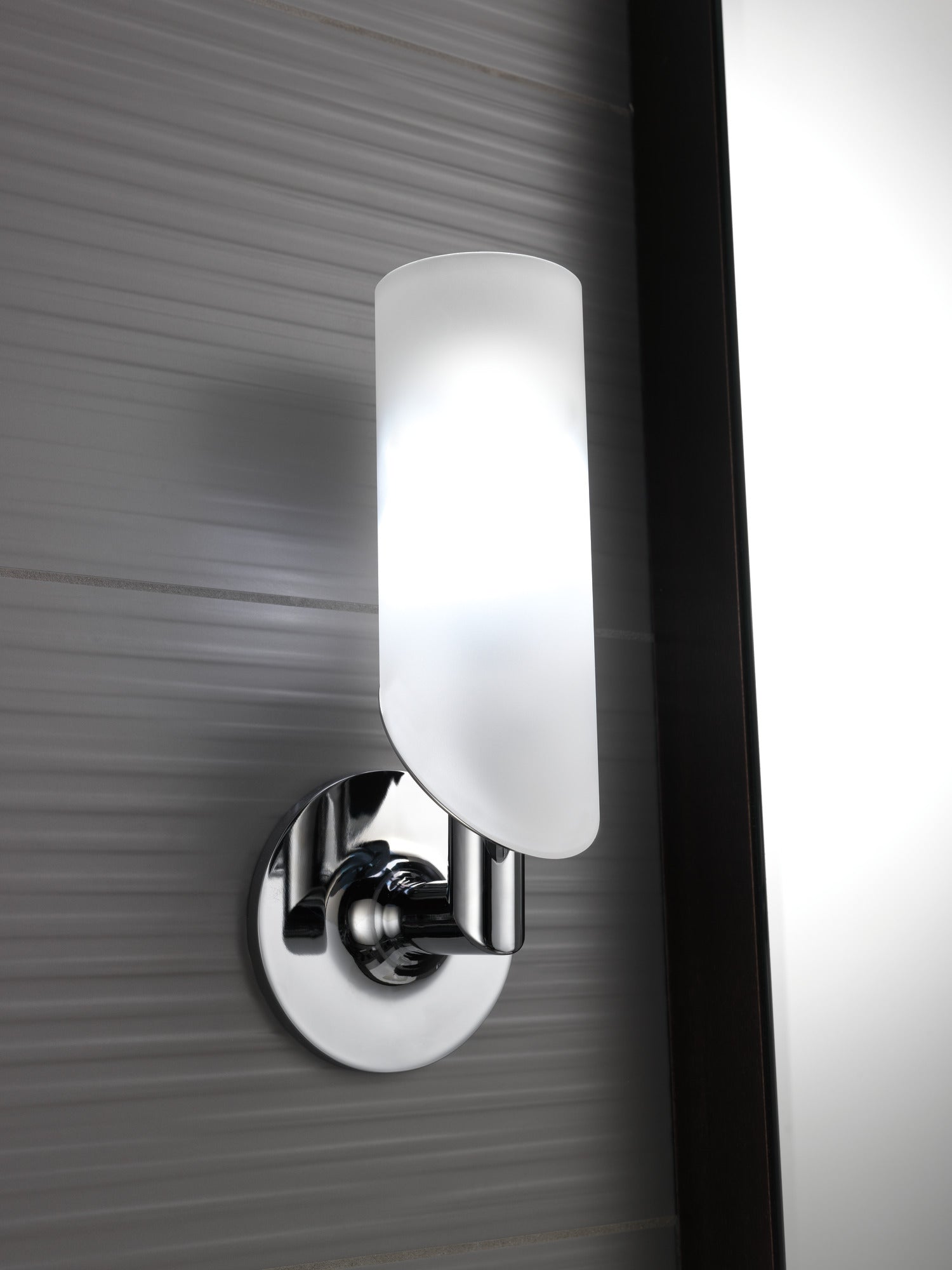 Brizo Odin® Single Light Sconce