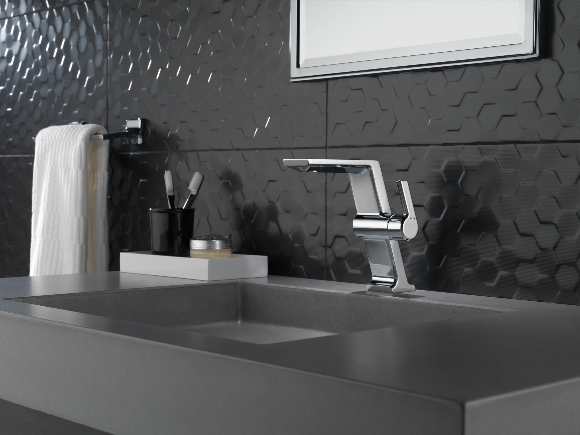 Delta Pivotal® Single Handle Mid-Height Vessel Bathroom Faucet