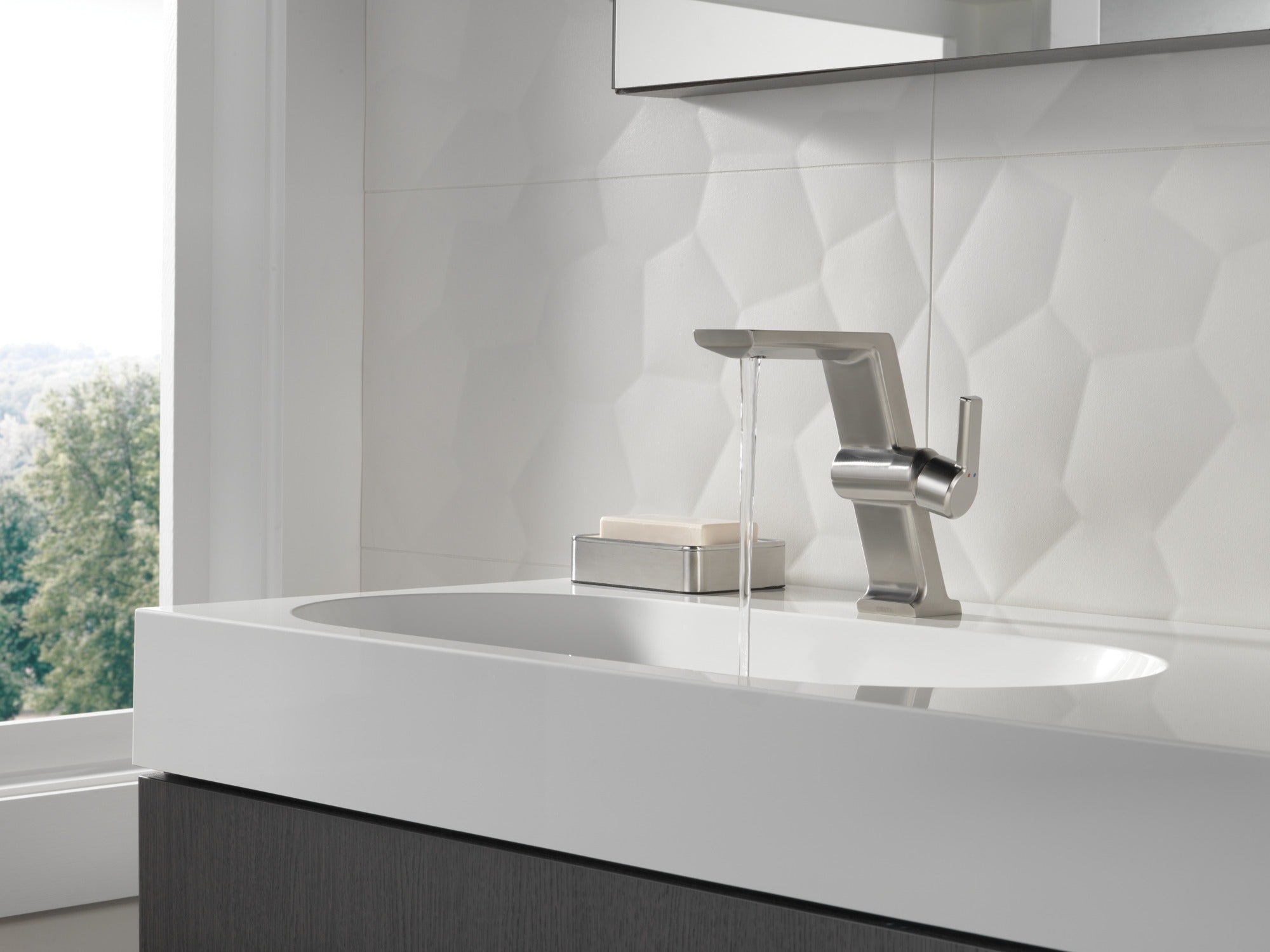 Delta Pivotal® Single Handle Mid-Height Vessel Bathroom Faucet
