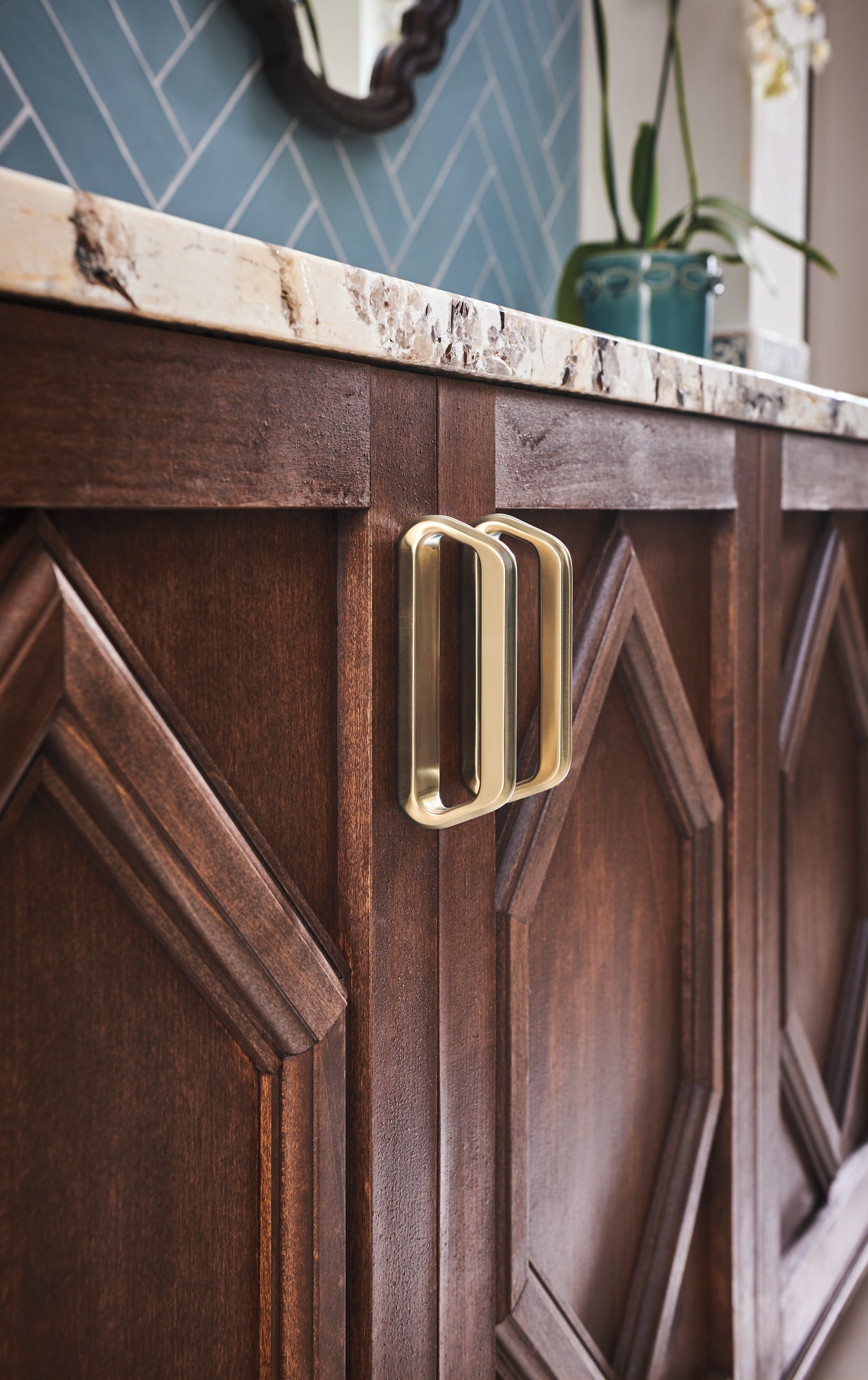 Brizo Levoir™ Drawer Pull