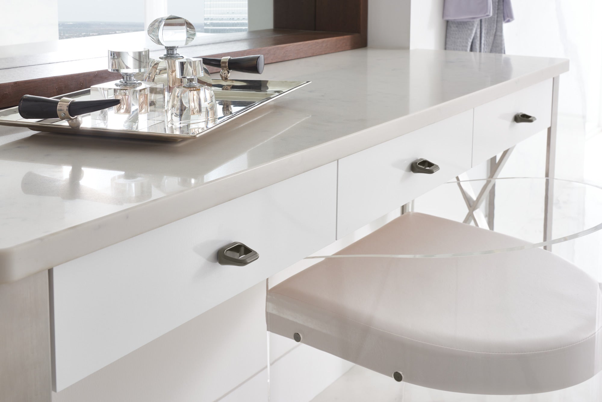 Brizo Levoir™ Drawer Knob