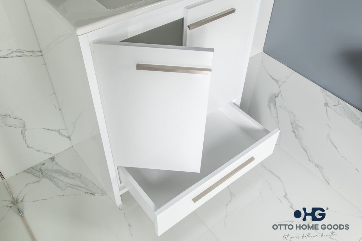 Arte 30" White Bathroom Cabinet