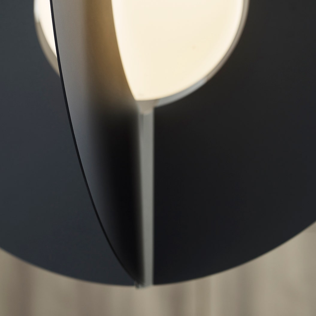 Orbel Round Pendant