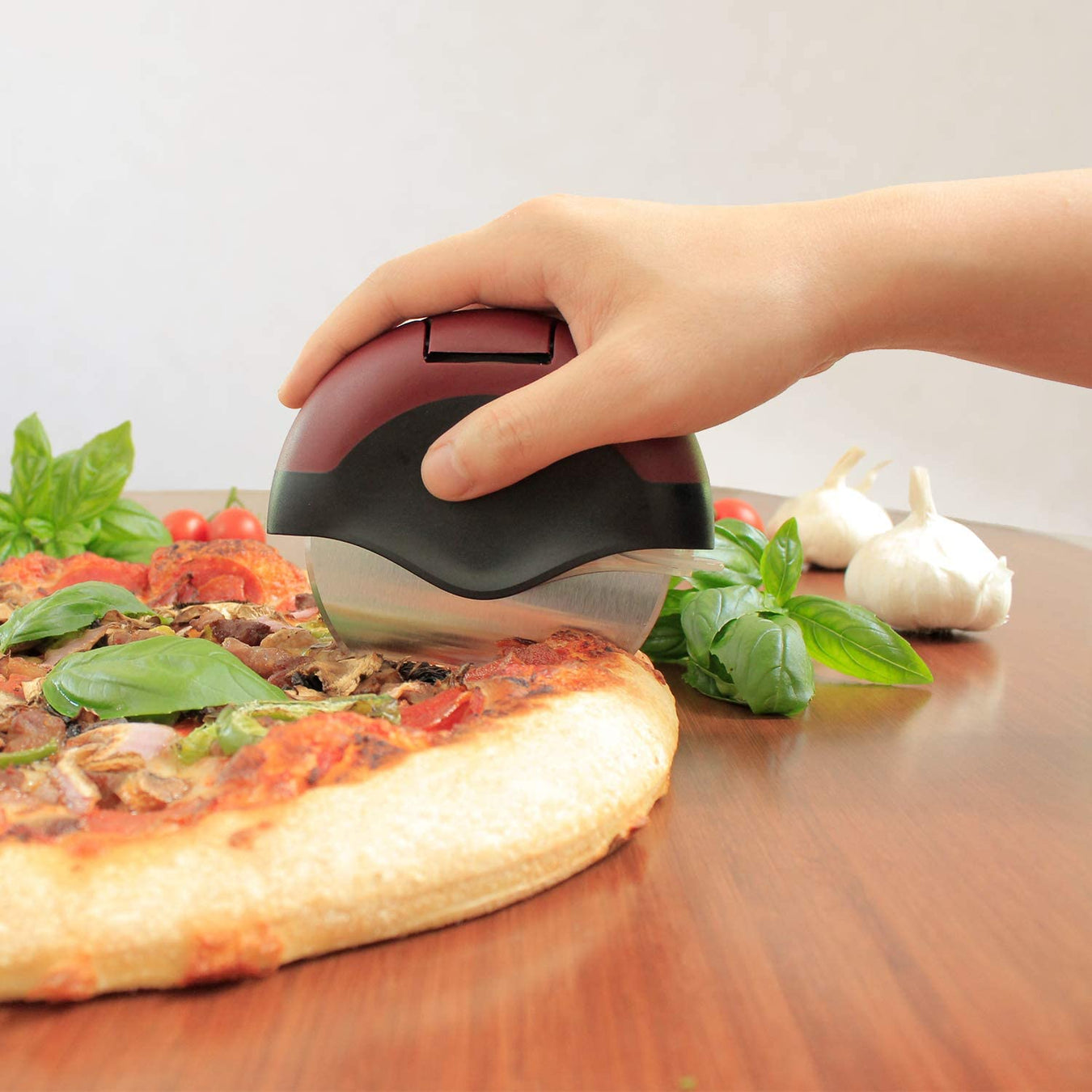 Aluminum Pizza Cutter - Pizza Wheel Cutter with Blade Guard - Easy to Clean & Dishwasher Safe