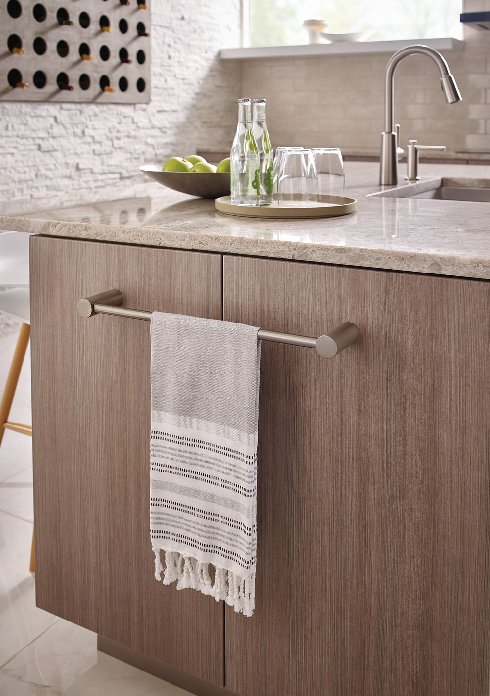 Align 24" Towel Bar