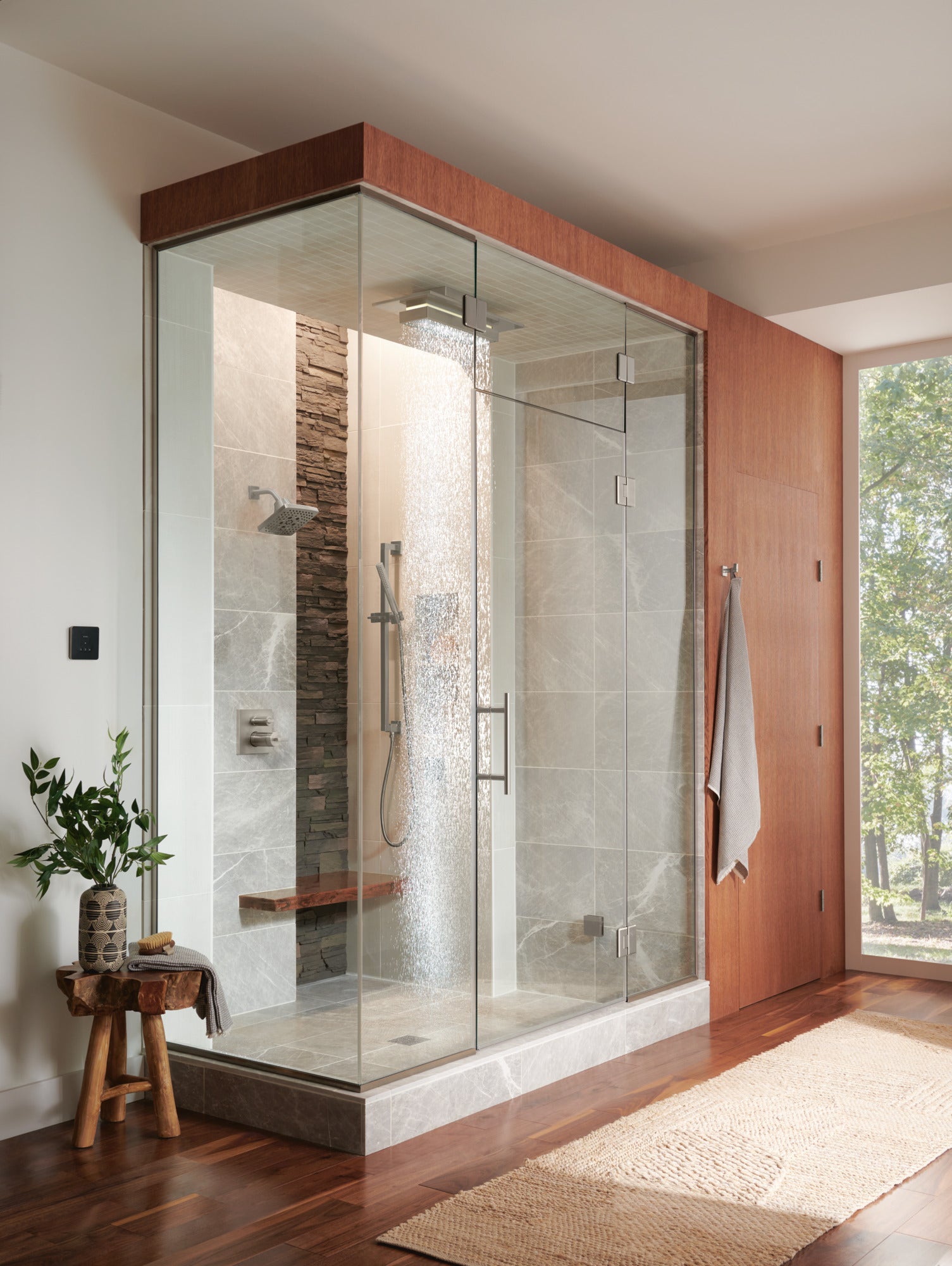 Brizo Essential™ Shower Linear Square Slide Bar With Hose
