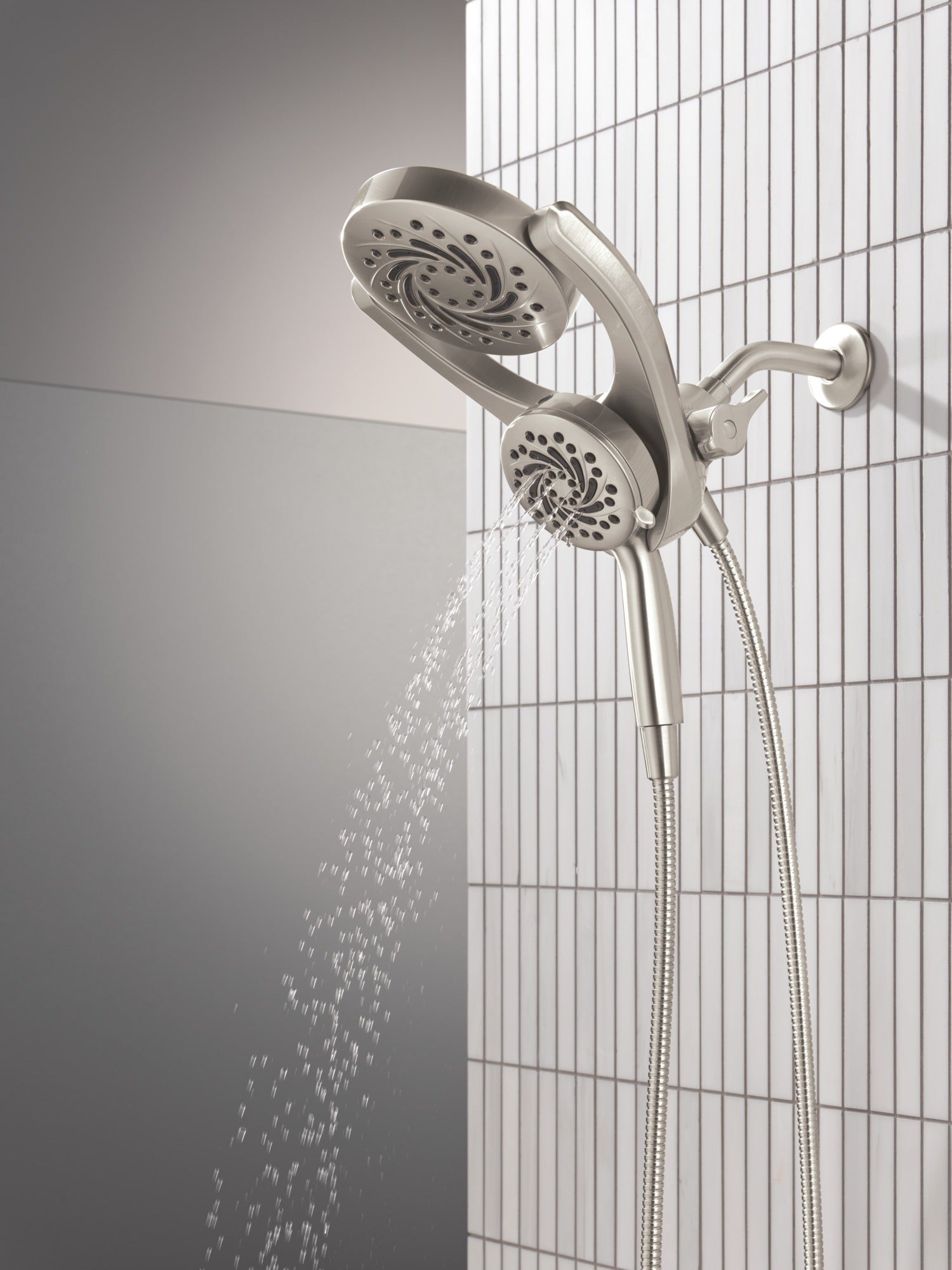 Delta Universal Showering Components 5-Setting HydroRain® with ProClean®
