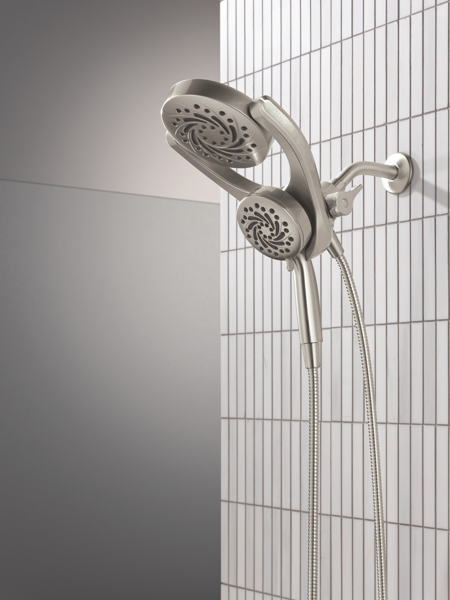 Delta Universal Showering Components 5-Setting HydroRain® with ProClean®