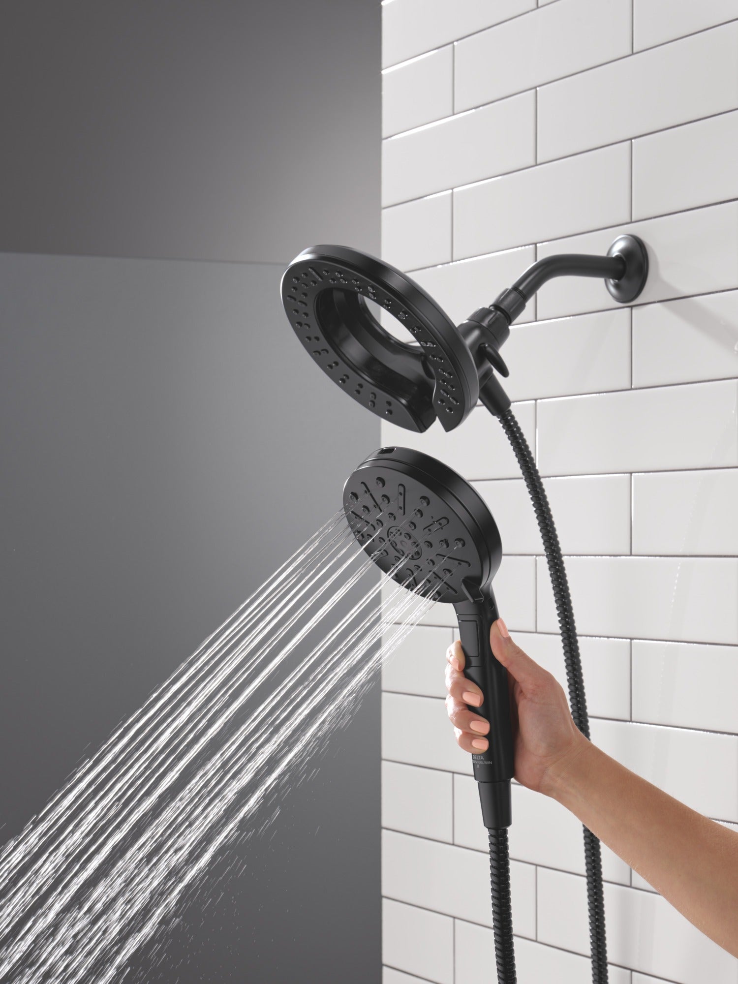 Delta Universal Showering Components 6-Setting In2ition® with ProClean®