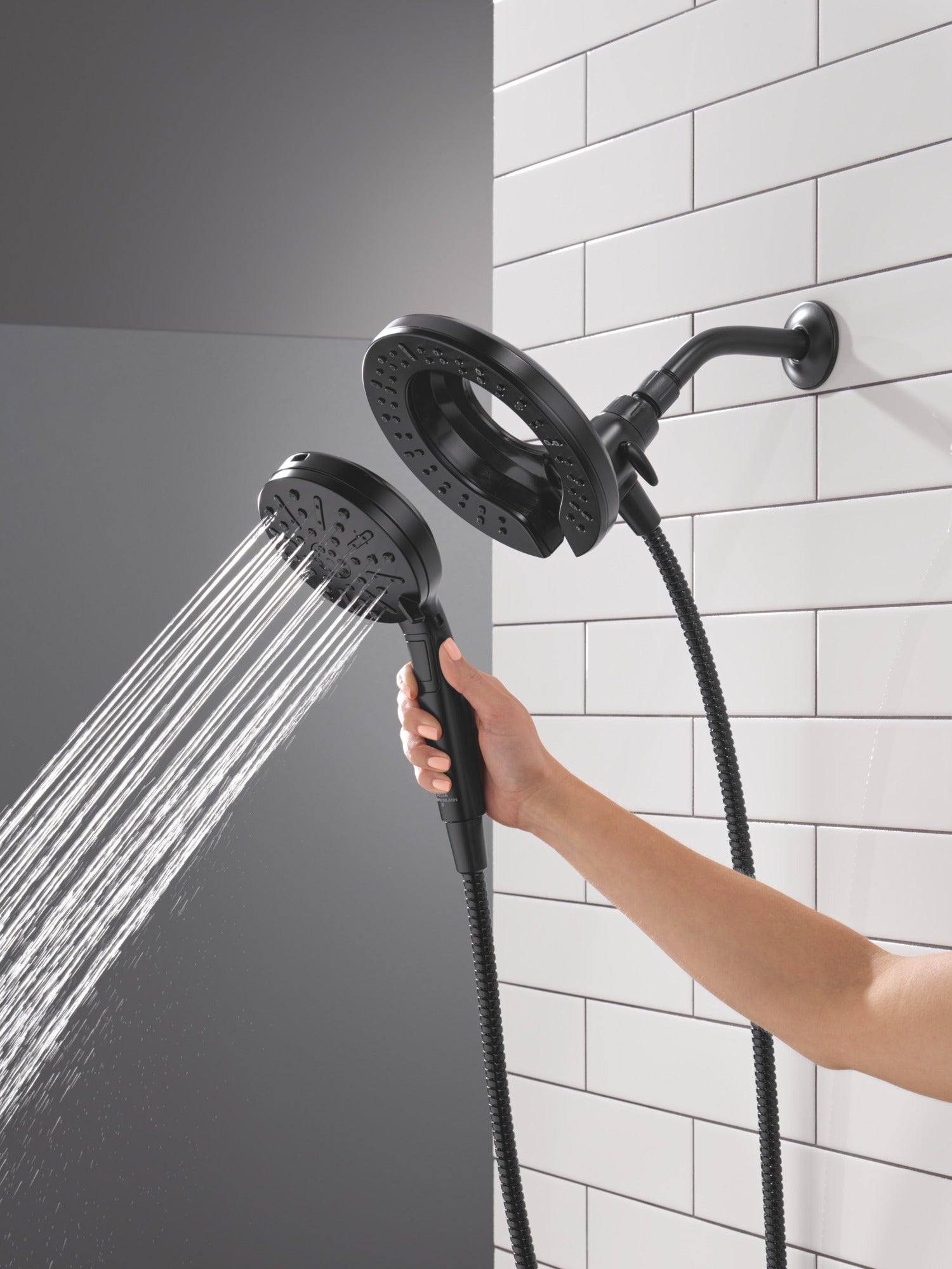Delta Universal Showering Components 6-Setting In2ition® with ProClean®