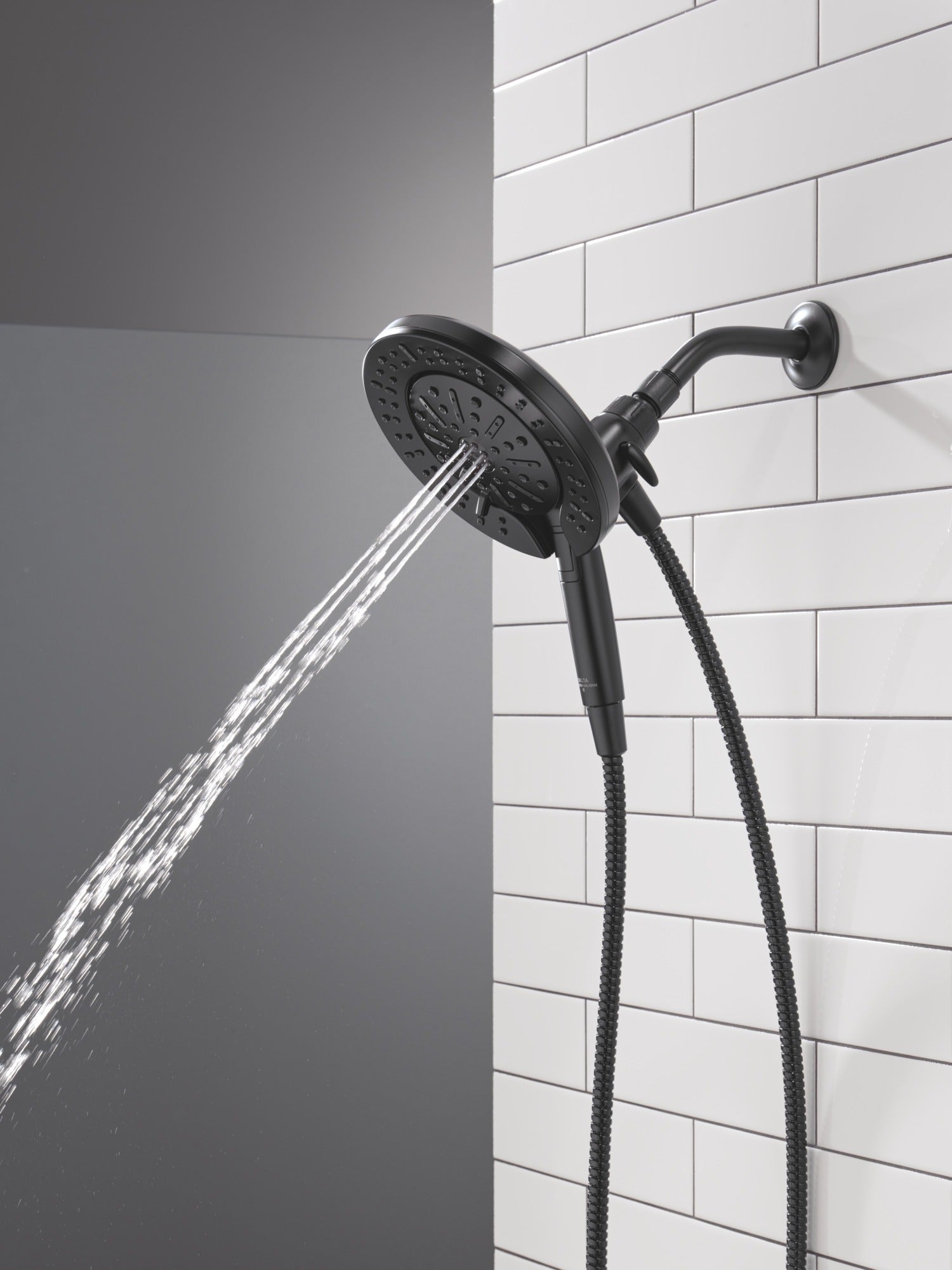 Delta Universal Showering Components 6-Setting In2ition® with ProClean®