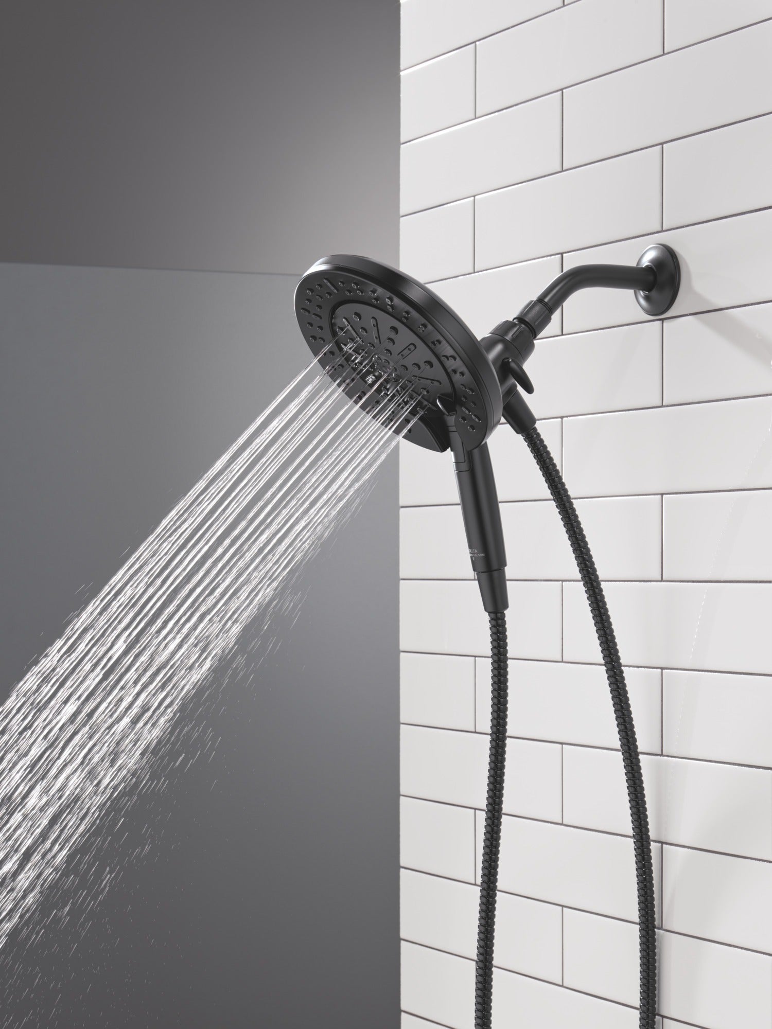 Delta Universal Showering Components 6-Setting In2ition® with ProClean®