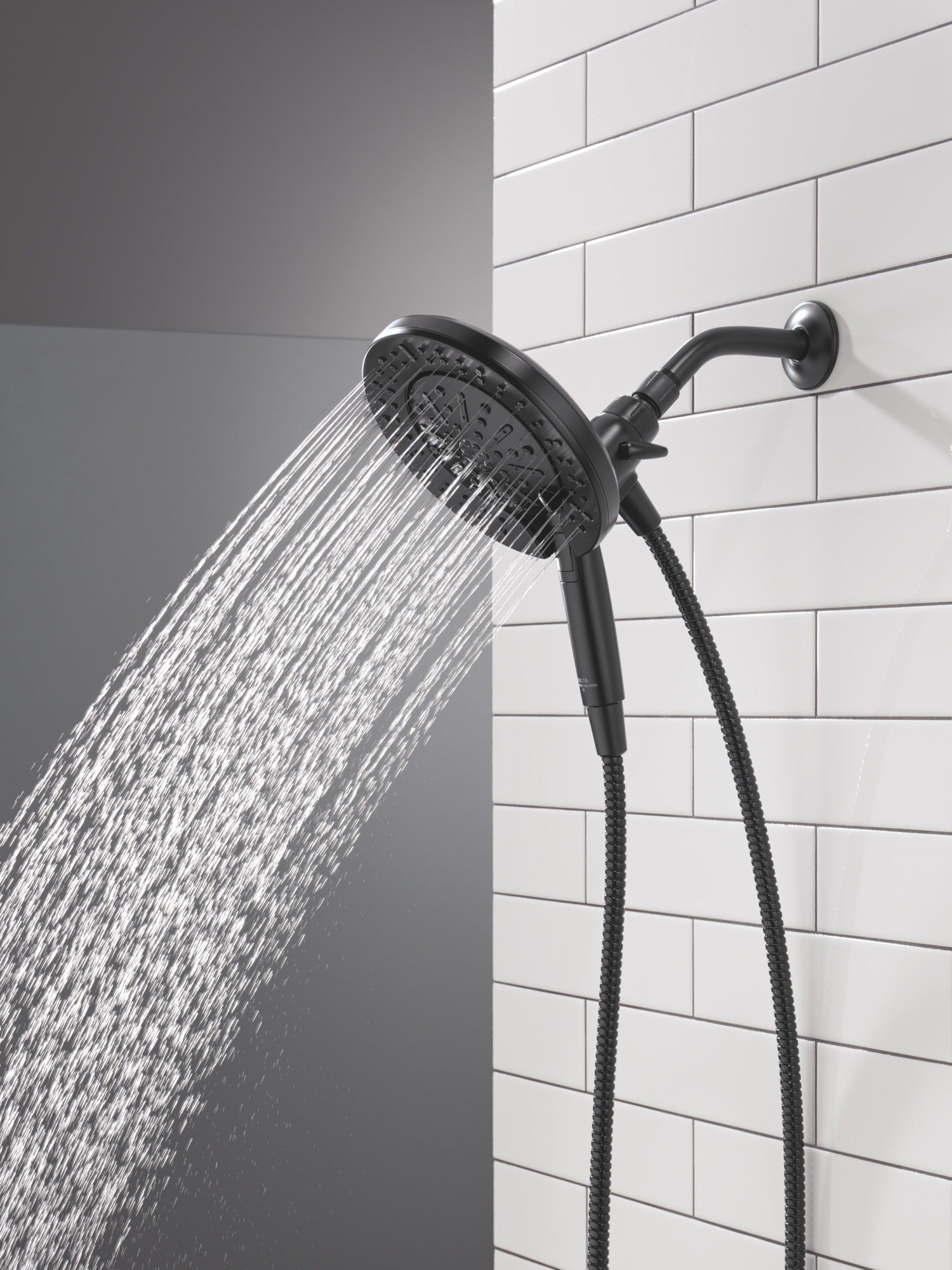 Delta Universal Showering Components 6-Setting In2ition® with ProClean®