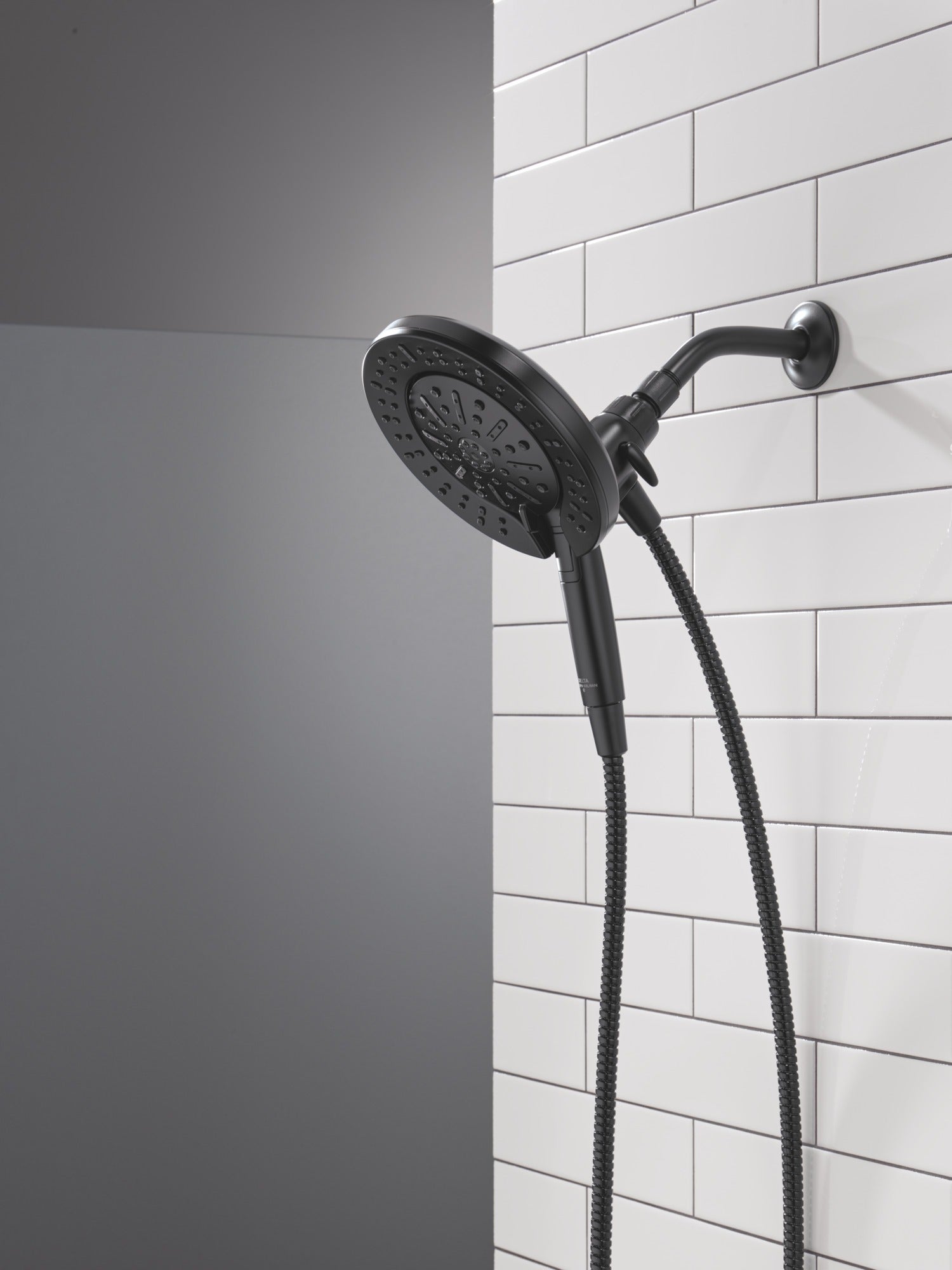 Delta Universal Showering Components 6-Setting In2ition® with ProClean®
