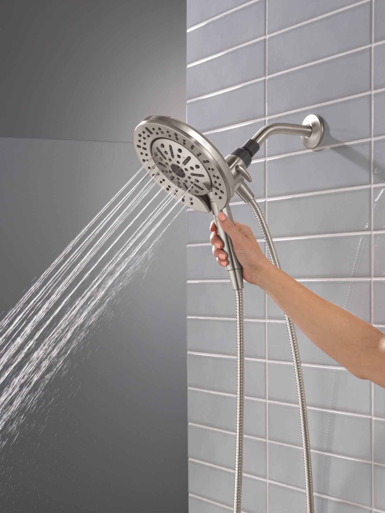 Delta Universal Showering Components 6-Setting In2ition® with ProClean®