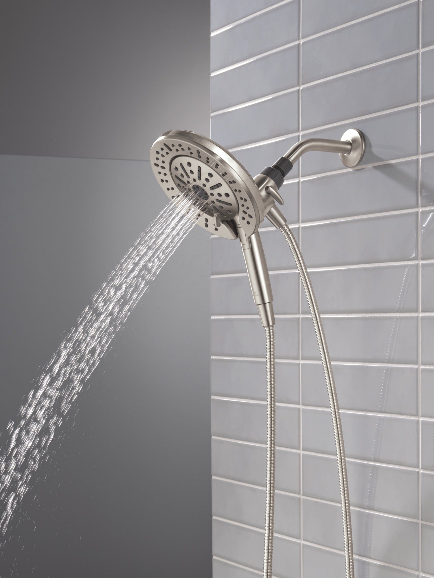 Delta Universal Showering Components 6-Setting In2ition® with ProClean®