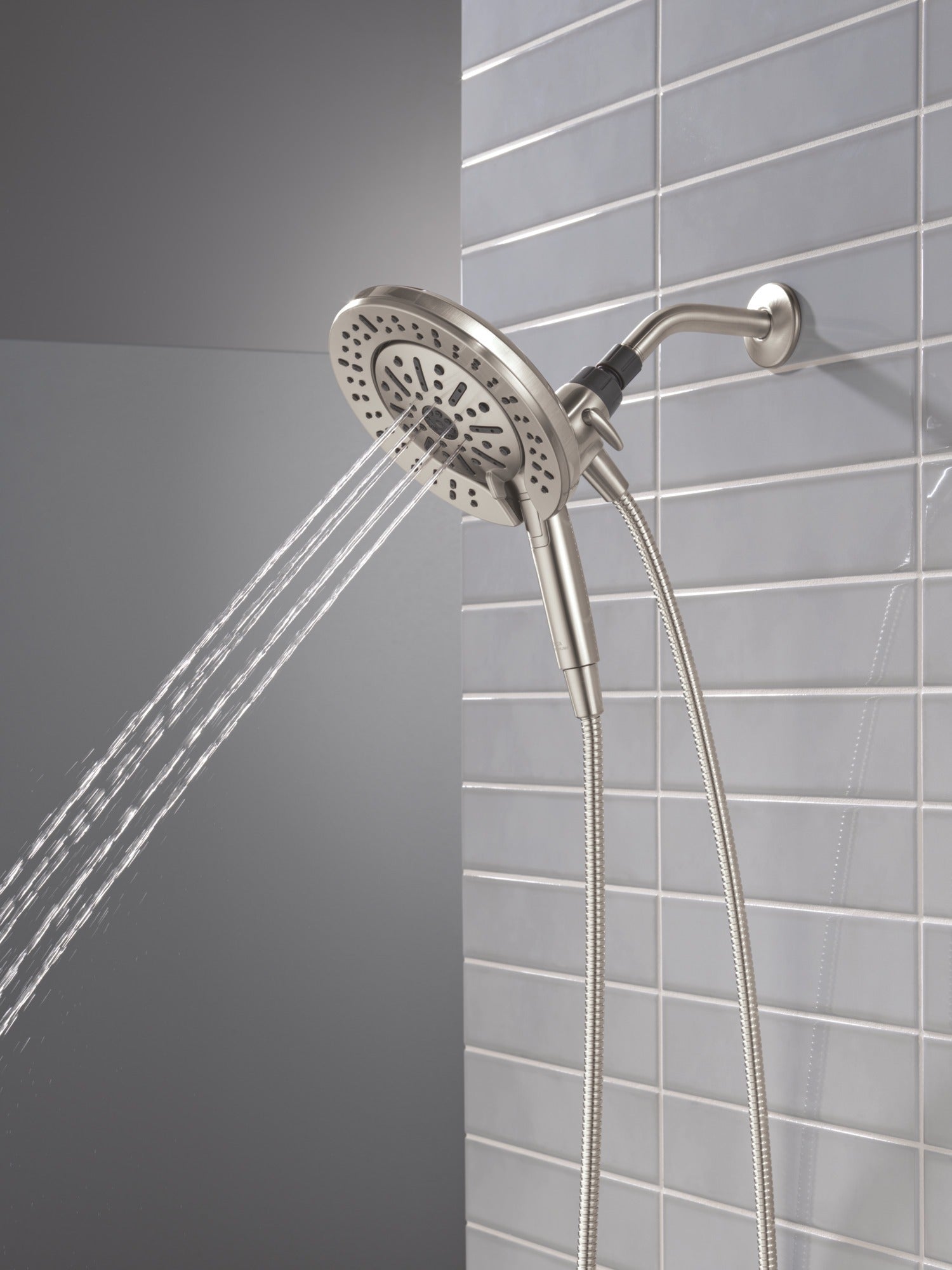 Delta Universal Showering Components 6-Setting In2ition® with ProClean®