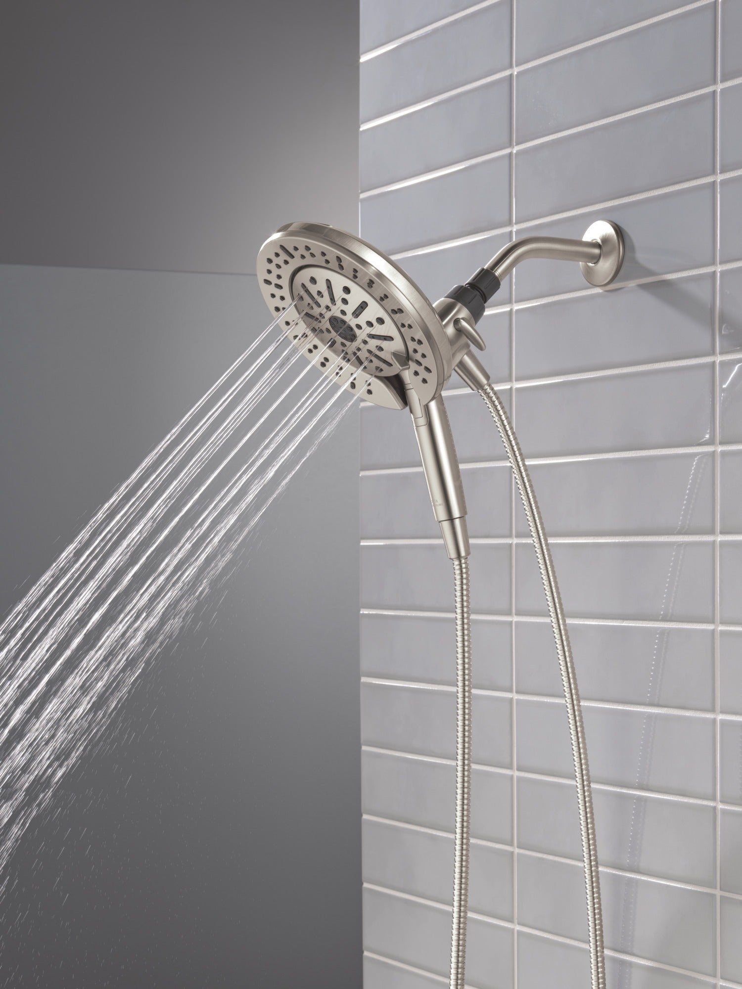 Delta Universal Showering Components 6-Setting In2ition® with ProClean®