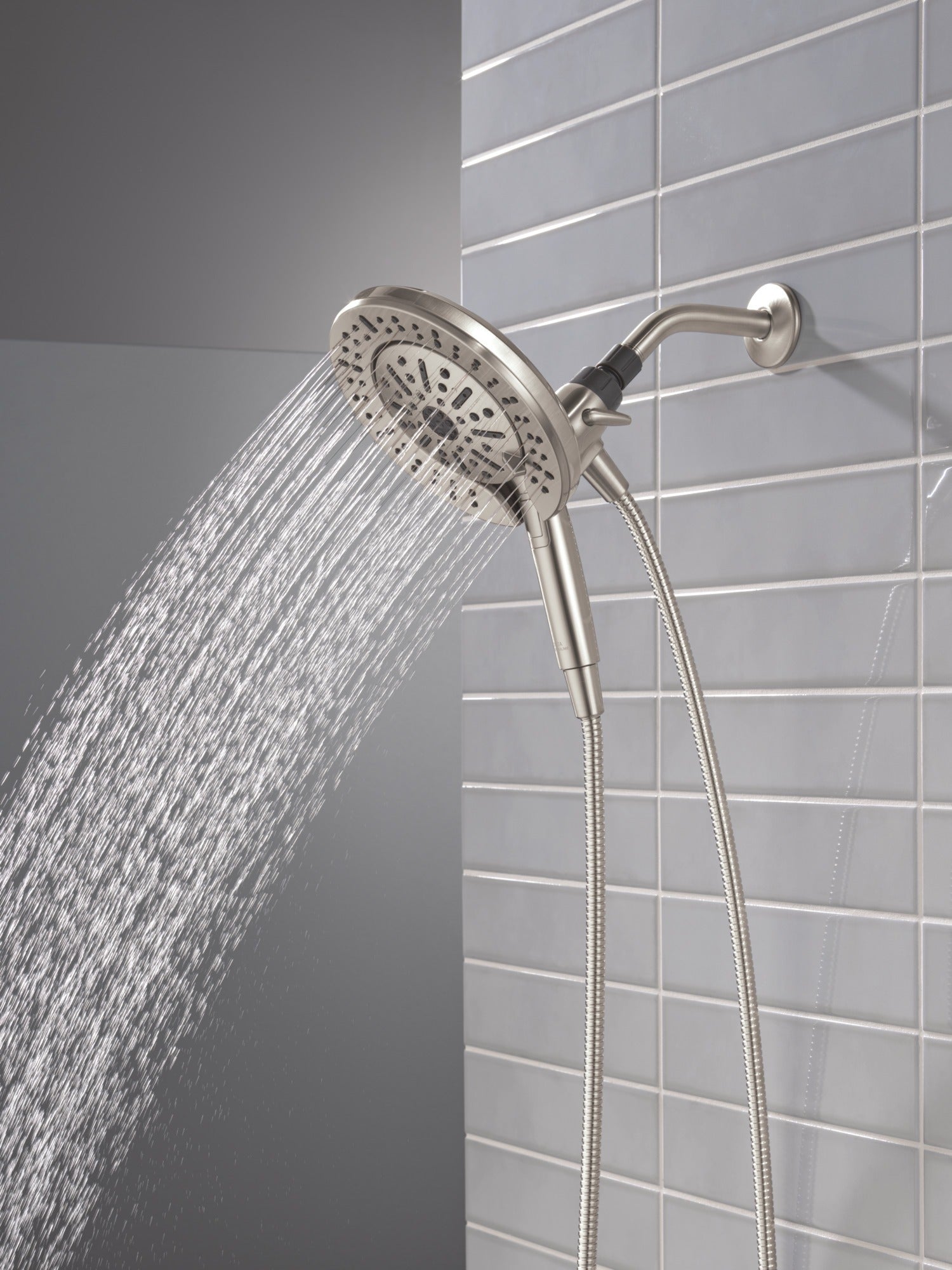 Delta Universal Showering Components 6-Setting In2ition® with ProClean®