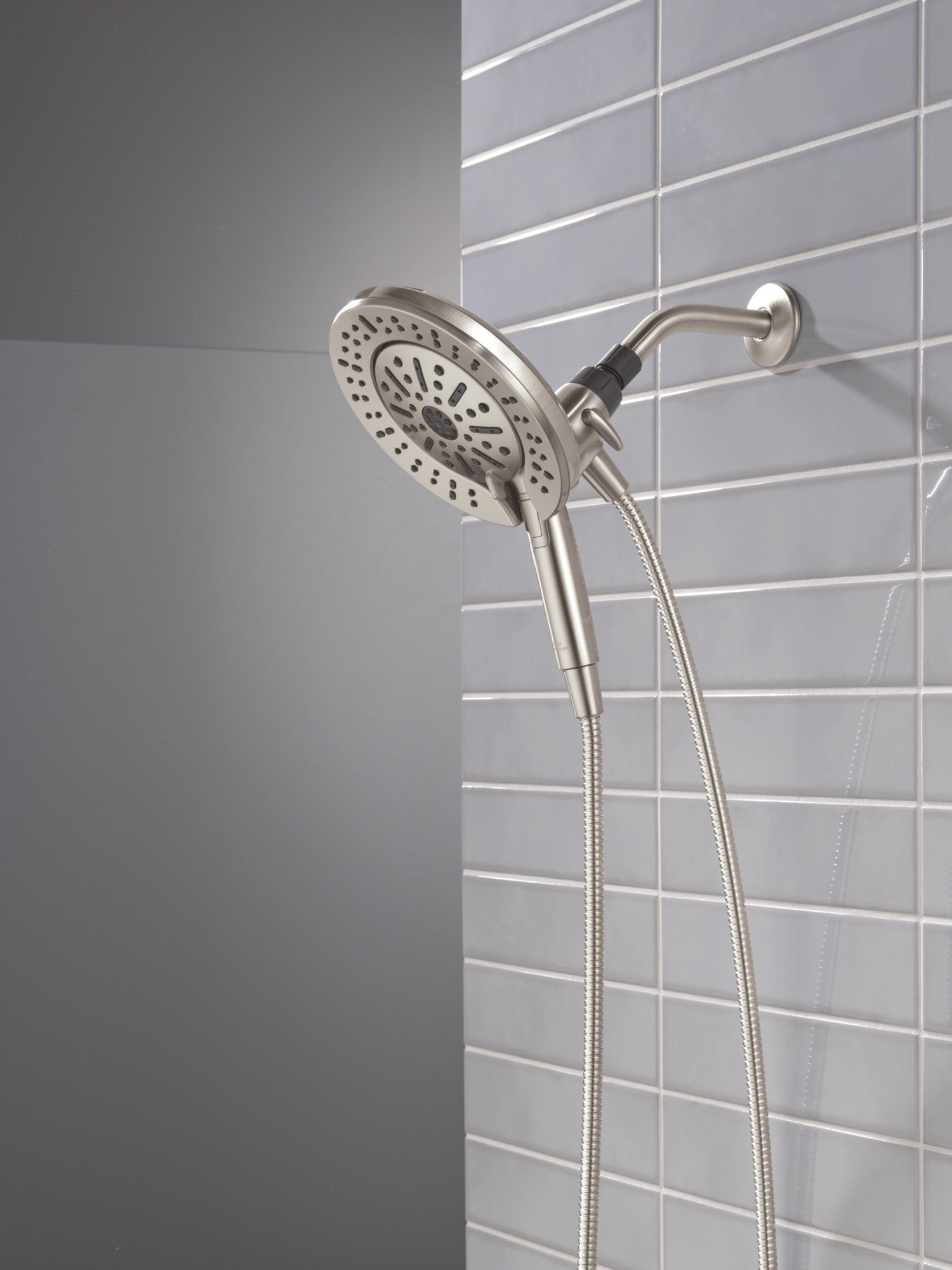 Delta Universal Showering Components 6-Setting In2ition® with ProClean®