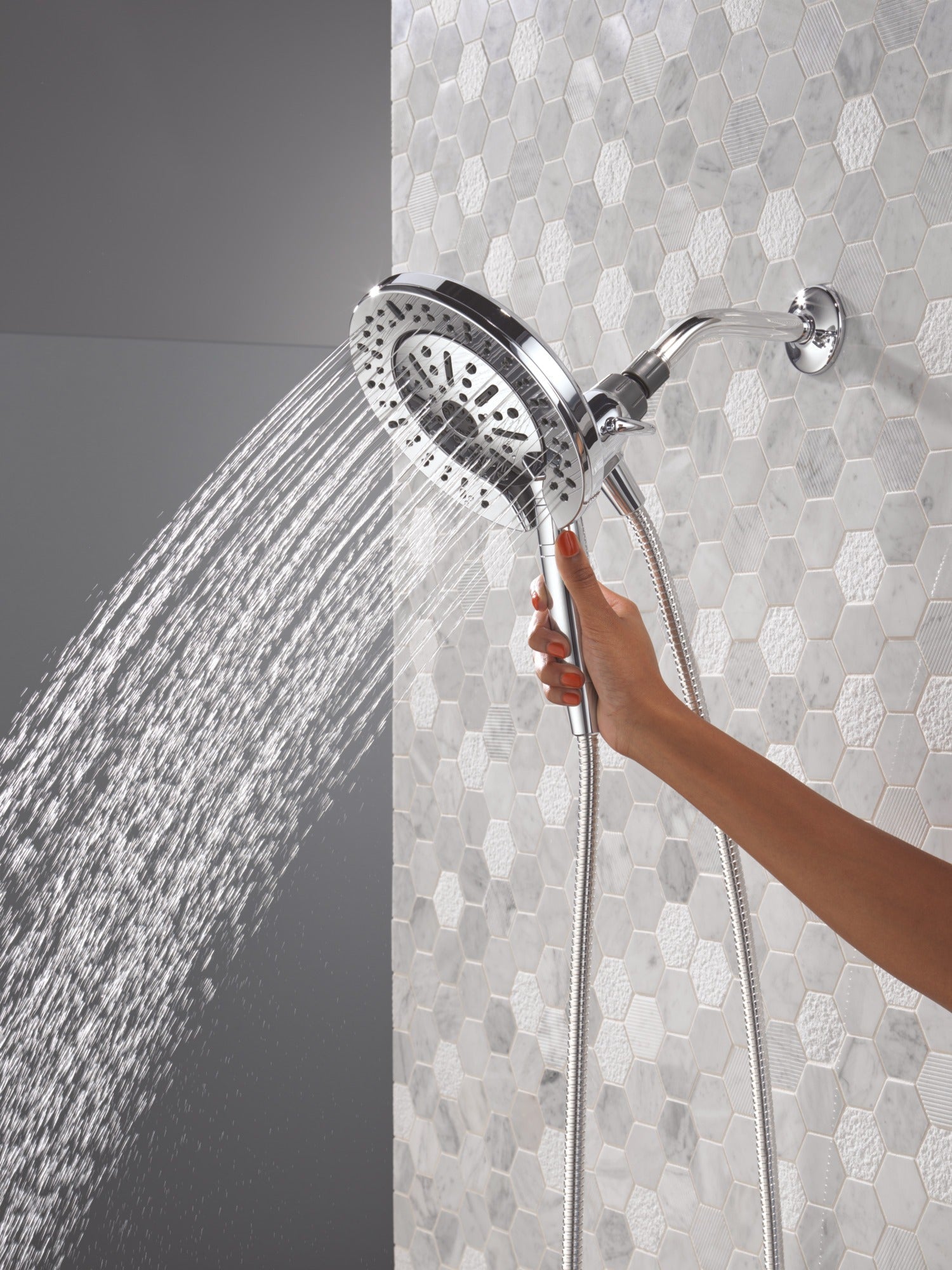 Delta Universal Showering Components 6-Setting In2ition® with ProClean®