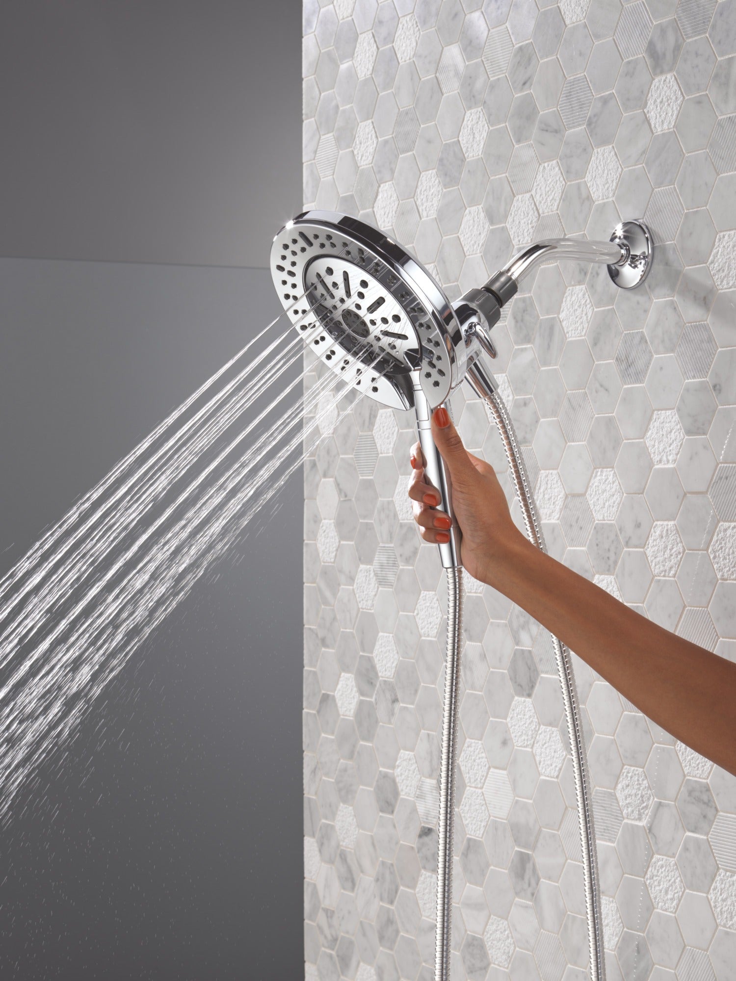 Delta Universal Showering Components 6-Setting In2ition® with ProClean®