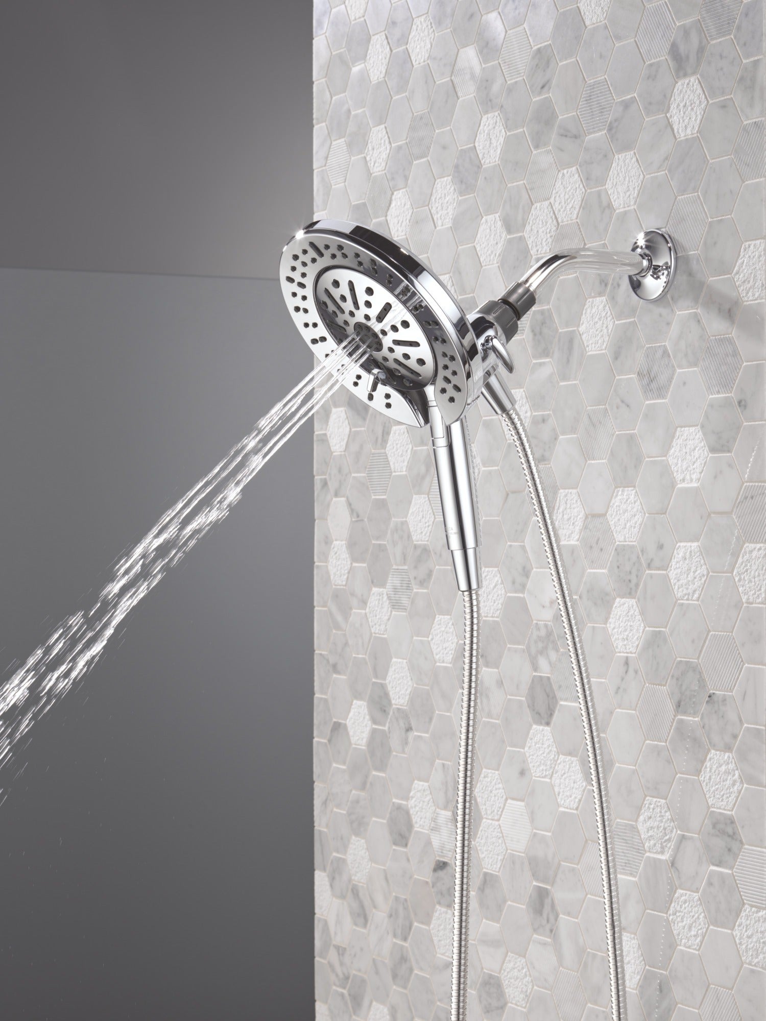 Delta Universal Showering Components 6-Setting In2ition® with ProClean®