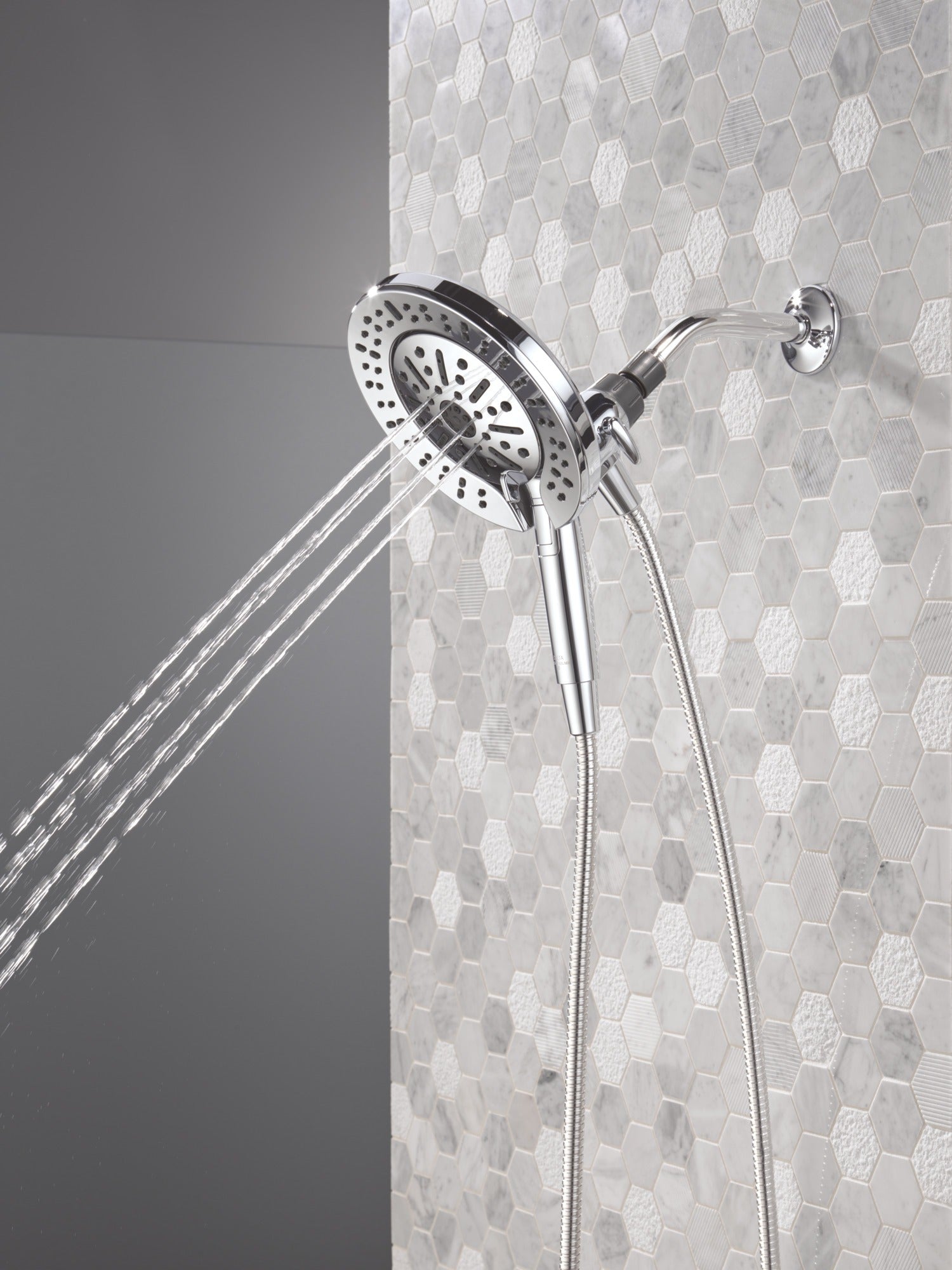 Delta Universal Showering Components 6-Setting In2ition® with ProClean®