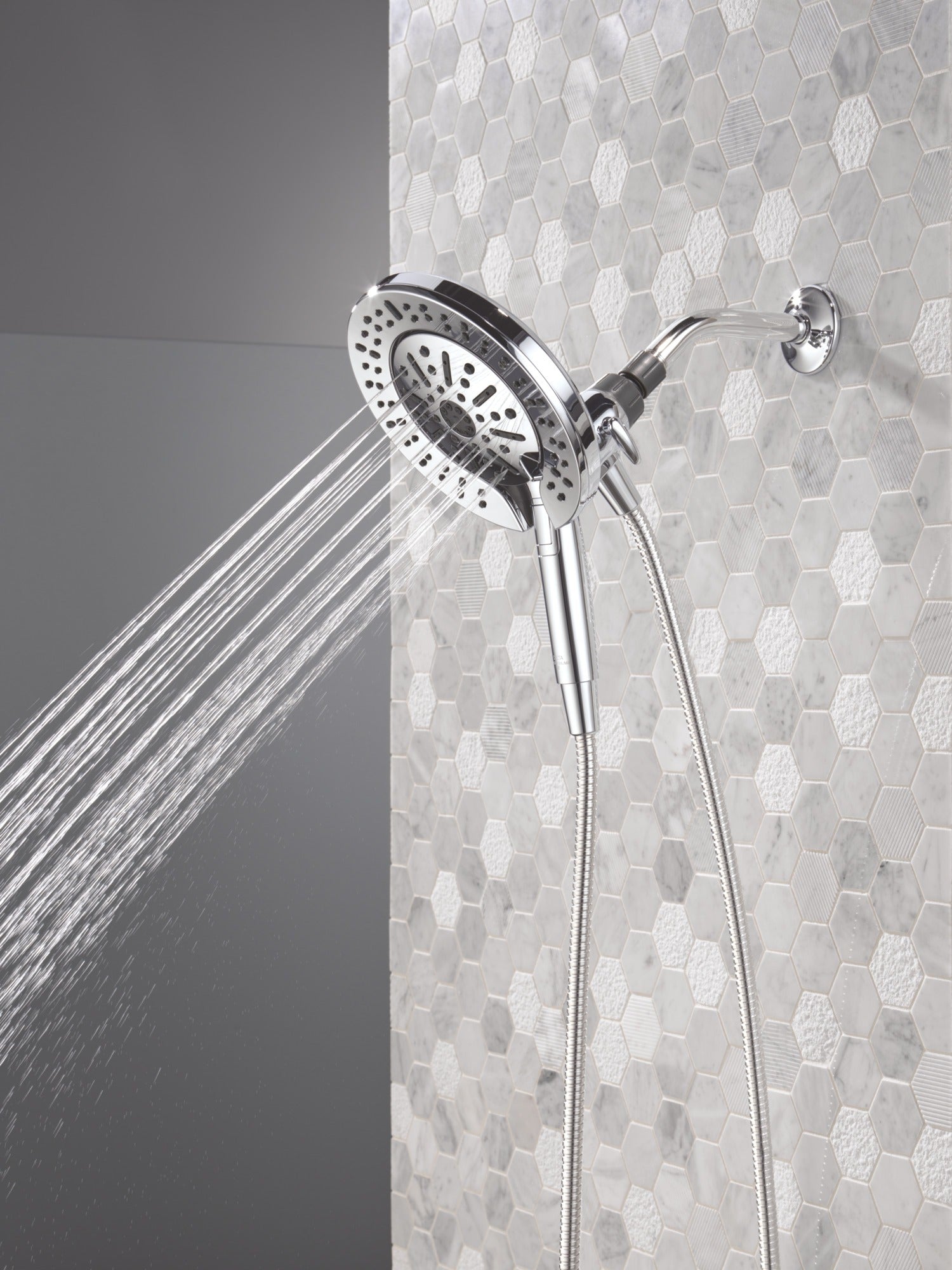 Delta Universal Showering Components 6-Setting In2ition® with ProClean®