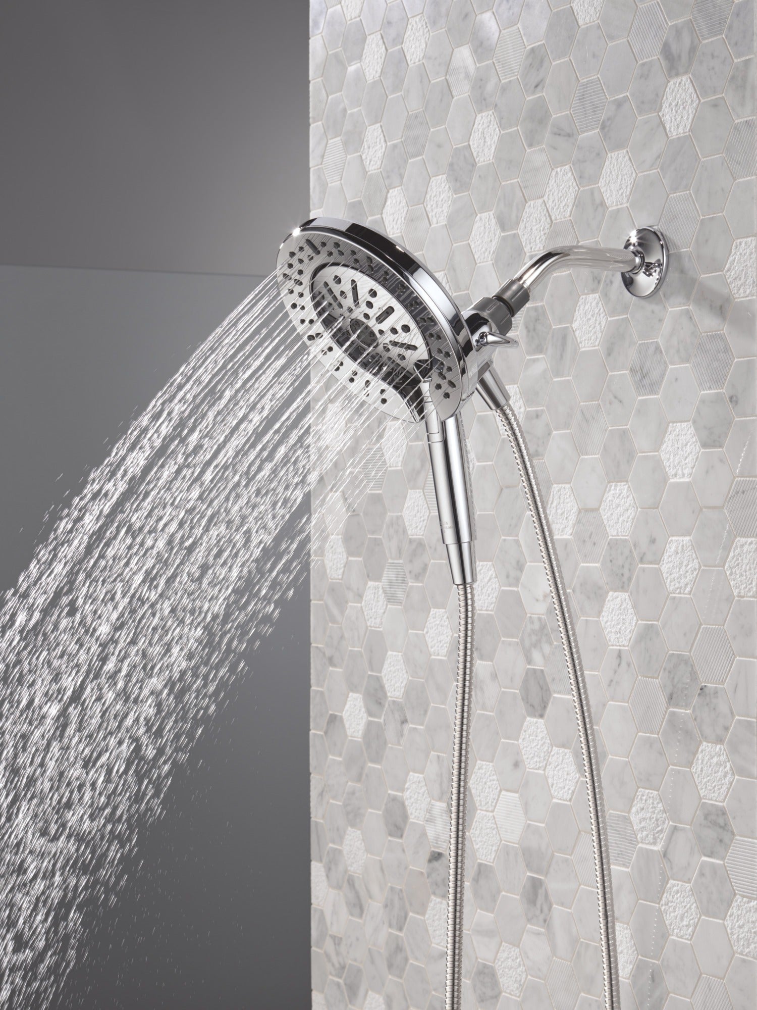 Delta Universal Showering Components 6-Setting In2ition® with ProClean®