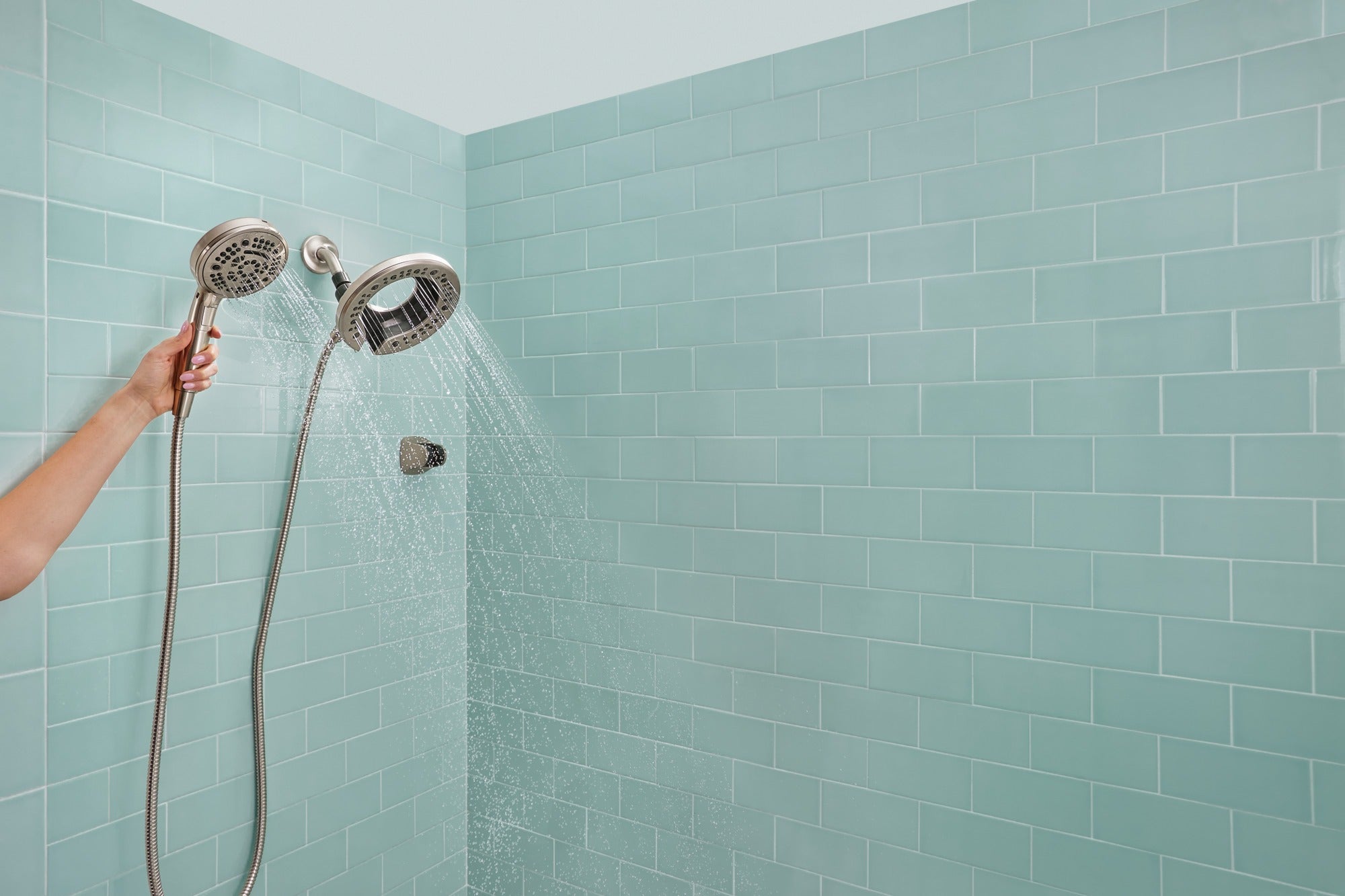 Delta Universal Showering Components In2ition® 7-Setting Two-in-One Shower