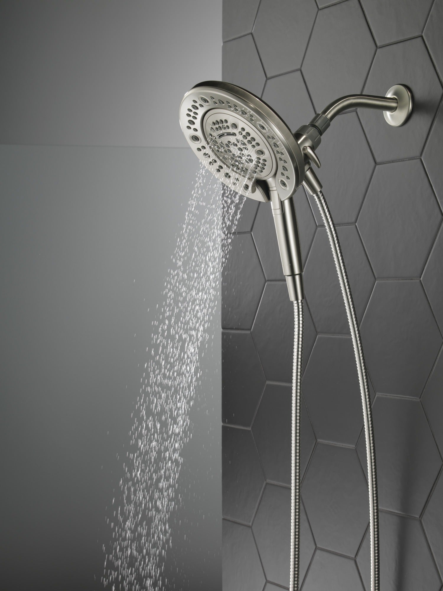 Delta Universal Showering Components In2ition® 7-Setting Two-in-One Shower