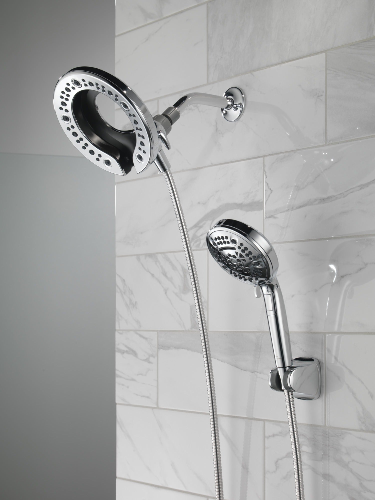 Delta Universal Showering Components In2ition® 7-Setting Two-in-One Shower