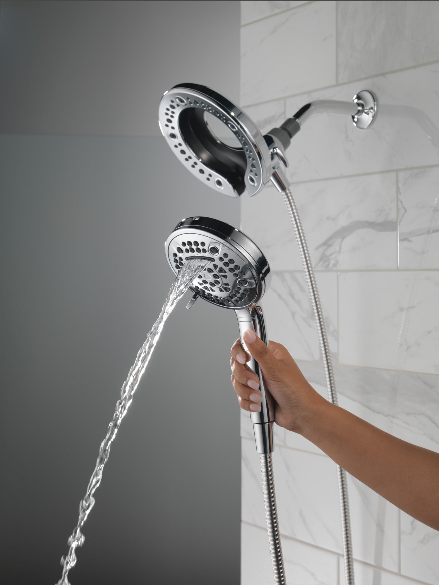 Delta Universal Showering Components In2ition® 7-Setting Two-in-One Shower