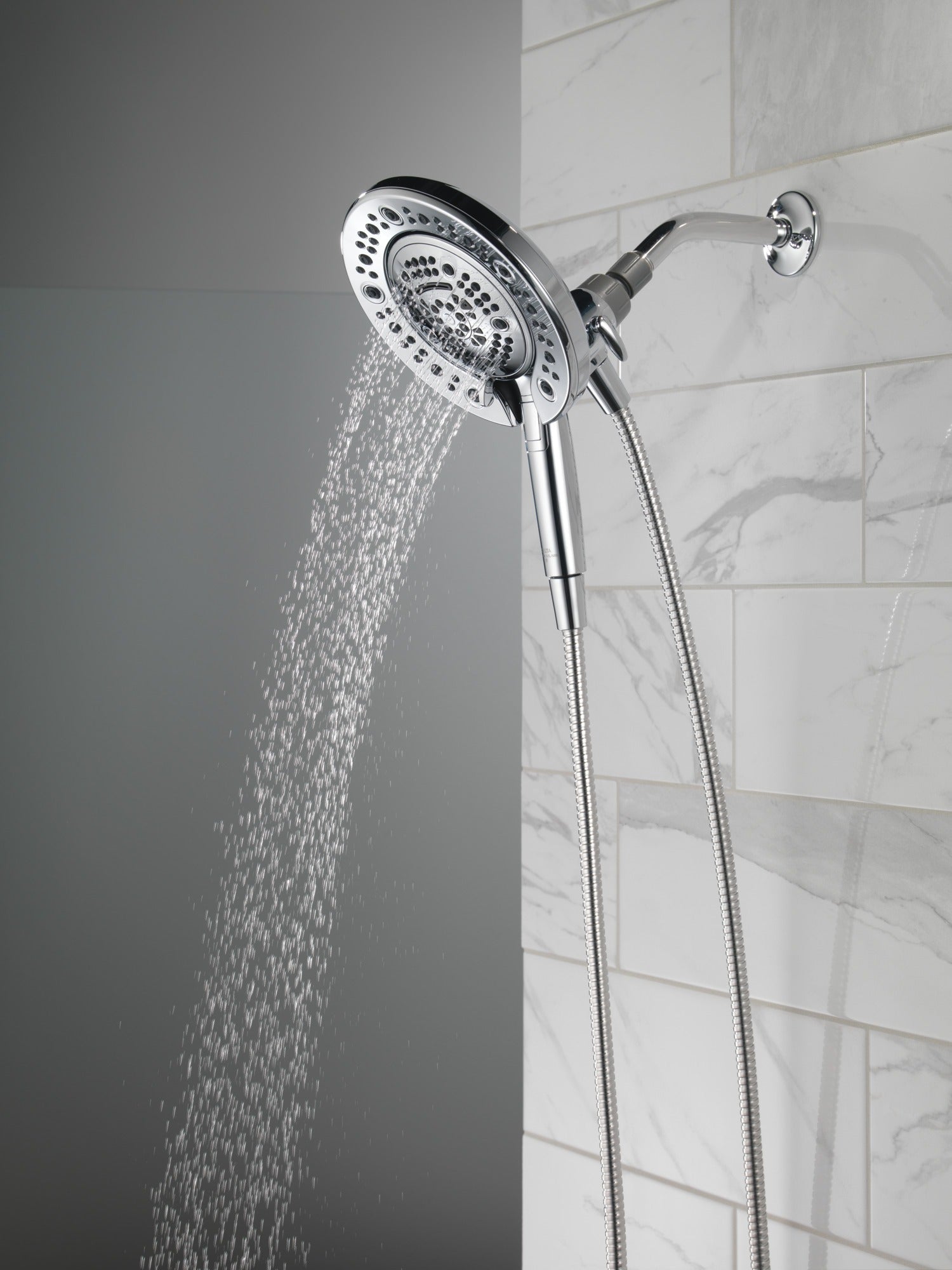 Delta Universal Showering Components In2ition® 7-Setting Two-in-One Shower