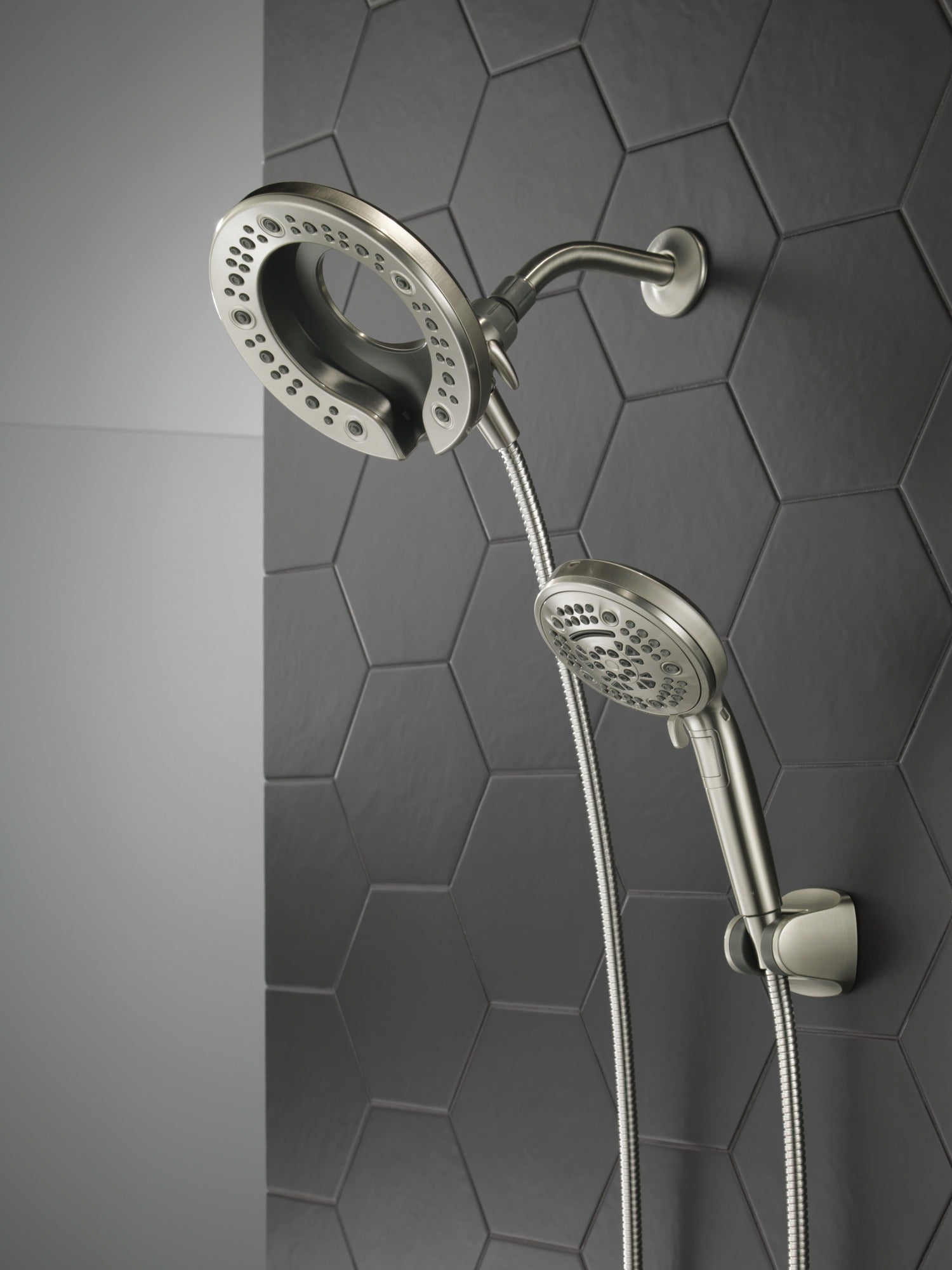 Delta Universal Showering Components In2ition® 7-Setting Two-in-One Shower