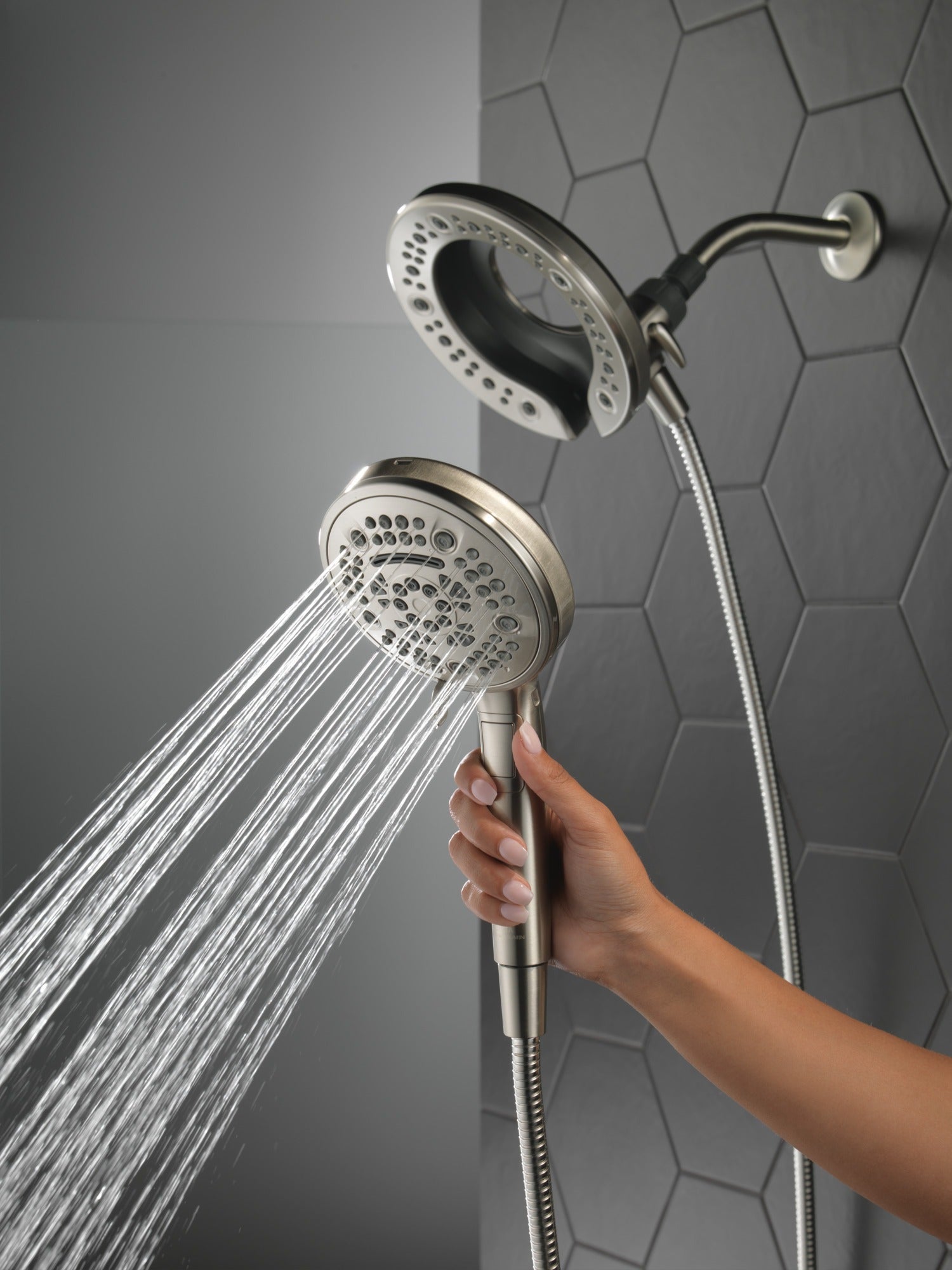 Delta Universal Showering Components In2ition® 7-Setting Two-in-One Shower