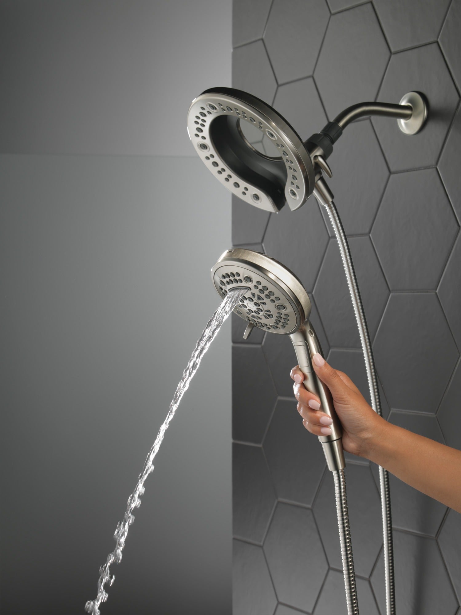 Delta Universal Showering Components In2ition® 7-Setting Two-in-One Shower
