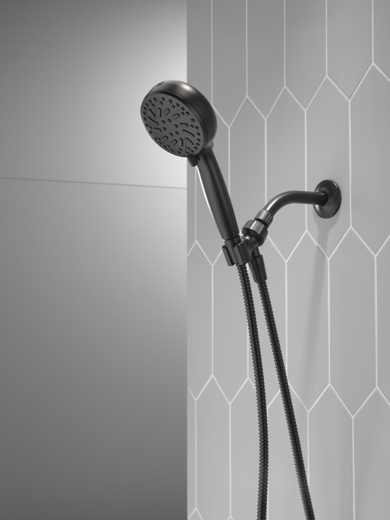 Delta Universal Showering Components 6-Setting Hand Shower with Cleaning Spray