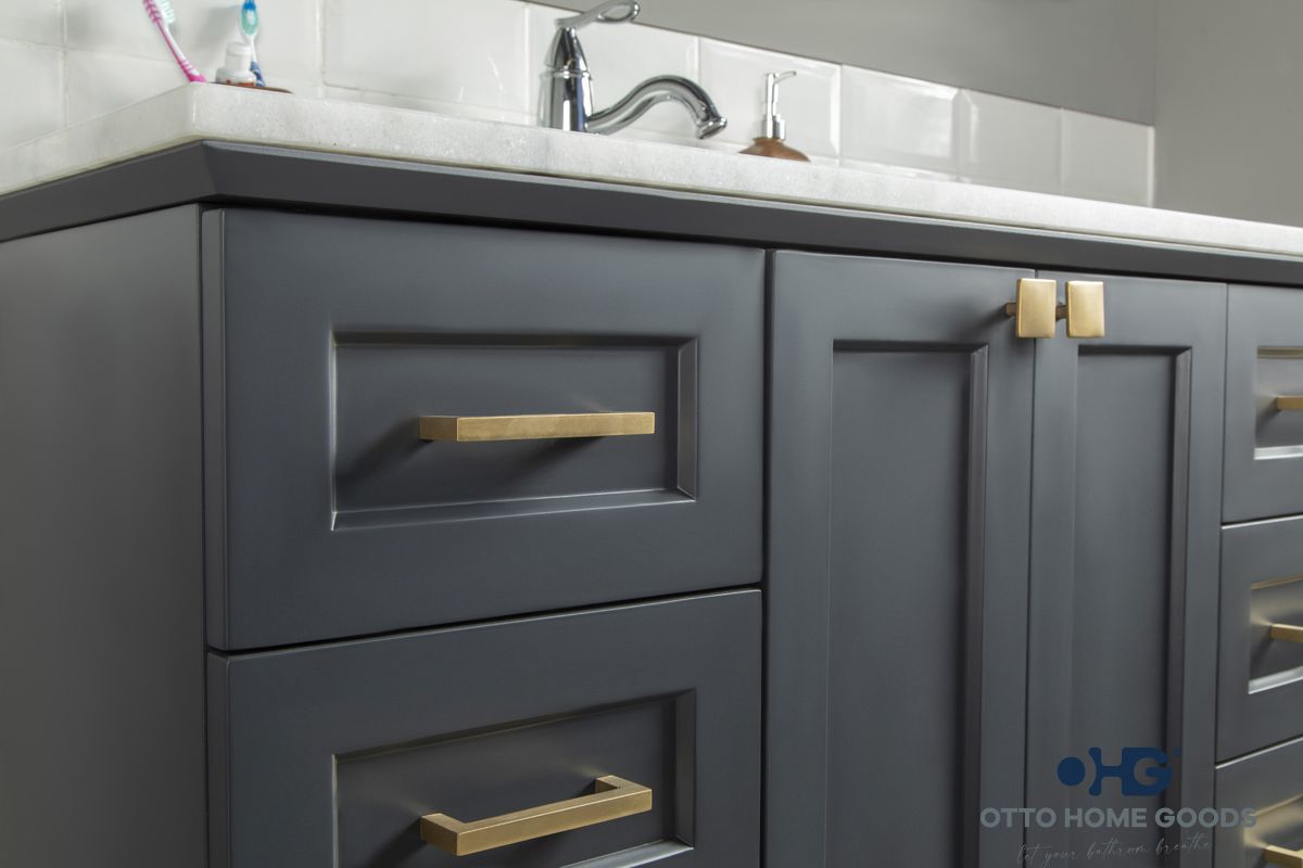 Paloma 42" Dark Gray Bathroom Vanity with Quartz Top & Gold Hardware
