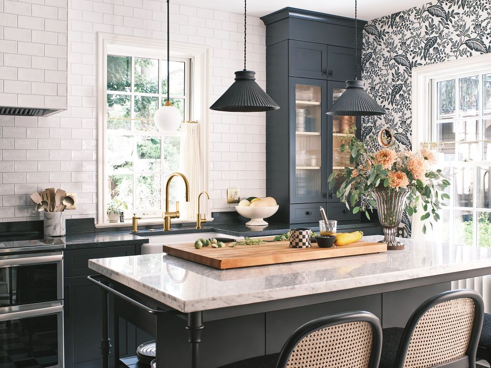 Cia One-Handle High Arc Pulldown Kitchen Faucet