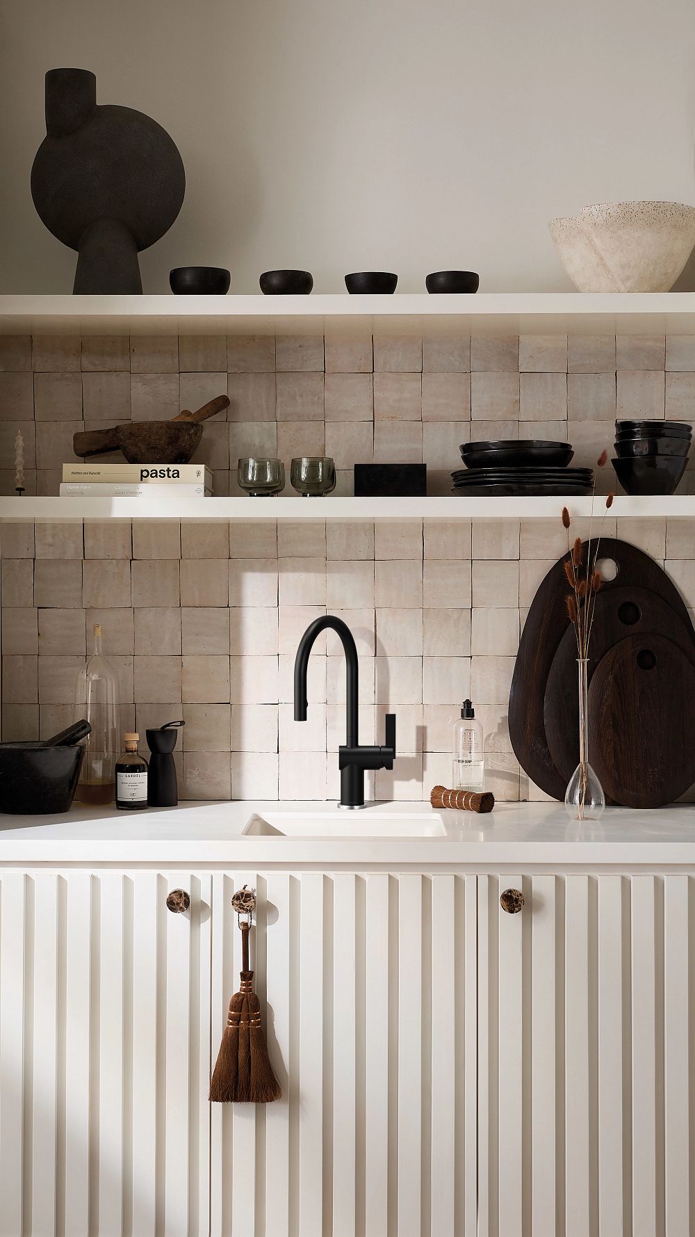 Cia One-Handle High Arc Pulldown Kitchen Faucet